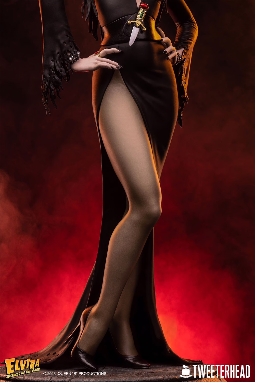 Elvira, Mistress of the Dark Regular