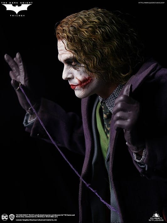 The Dark Knight Joker 1:4 Scale Statue (Artist Edition)