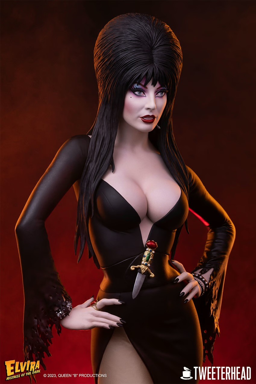 Elvira, Mistress of the Dark Regular
