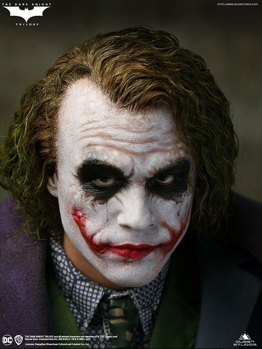 The Dark Knight Joker 1:4 Scale Statue (Artist Edition)
