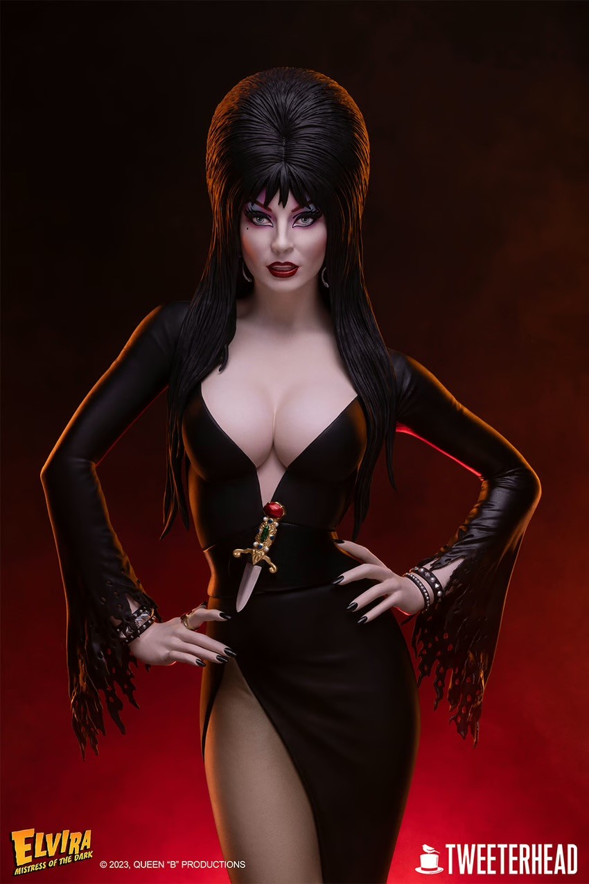 Elvira, Mistress of the Dark Regular