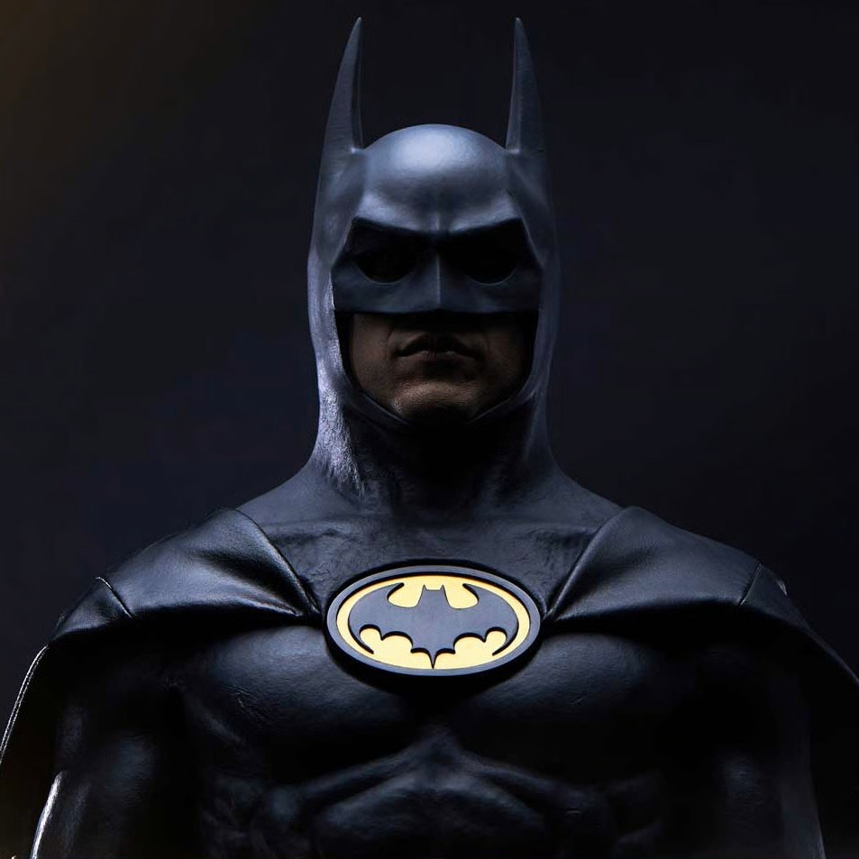 Batman 1:3 Scale Statue by Prime 1 Studio