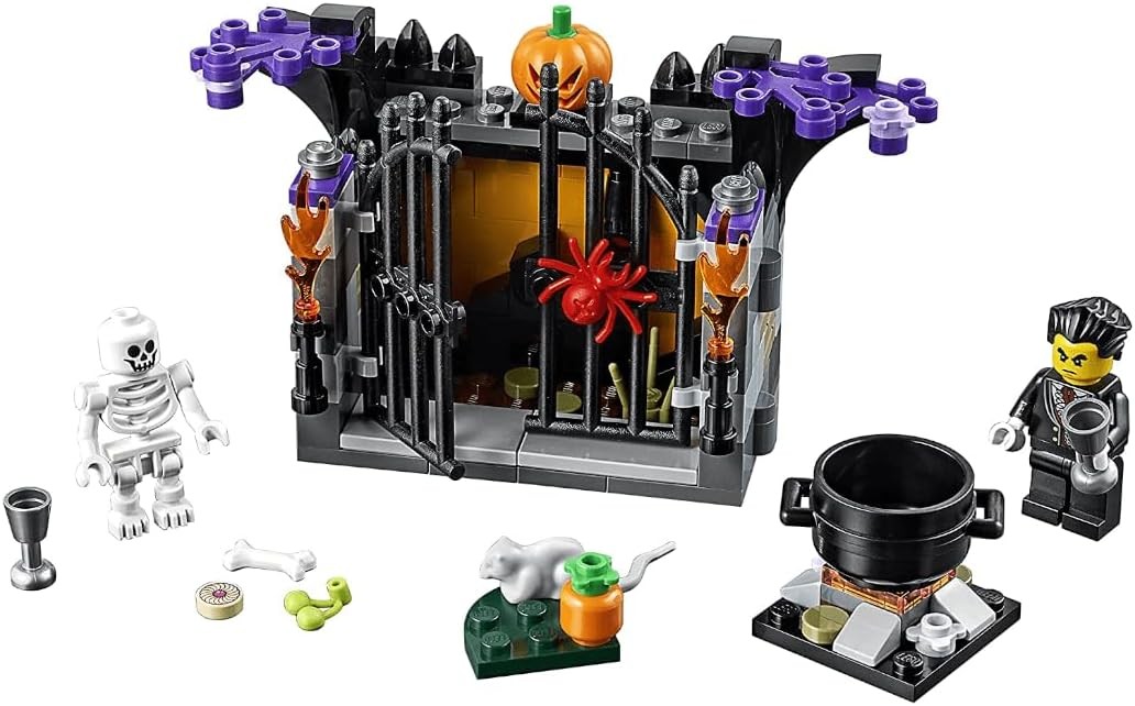 LEGO Holiday Halloween Haunt 40260