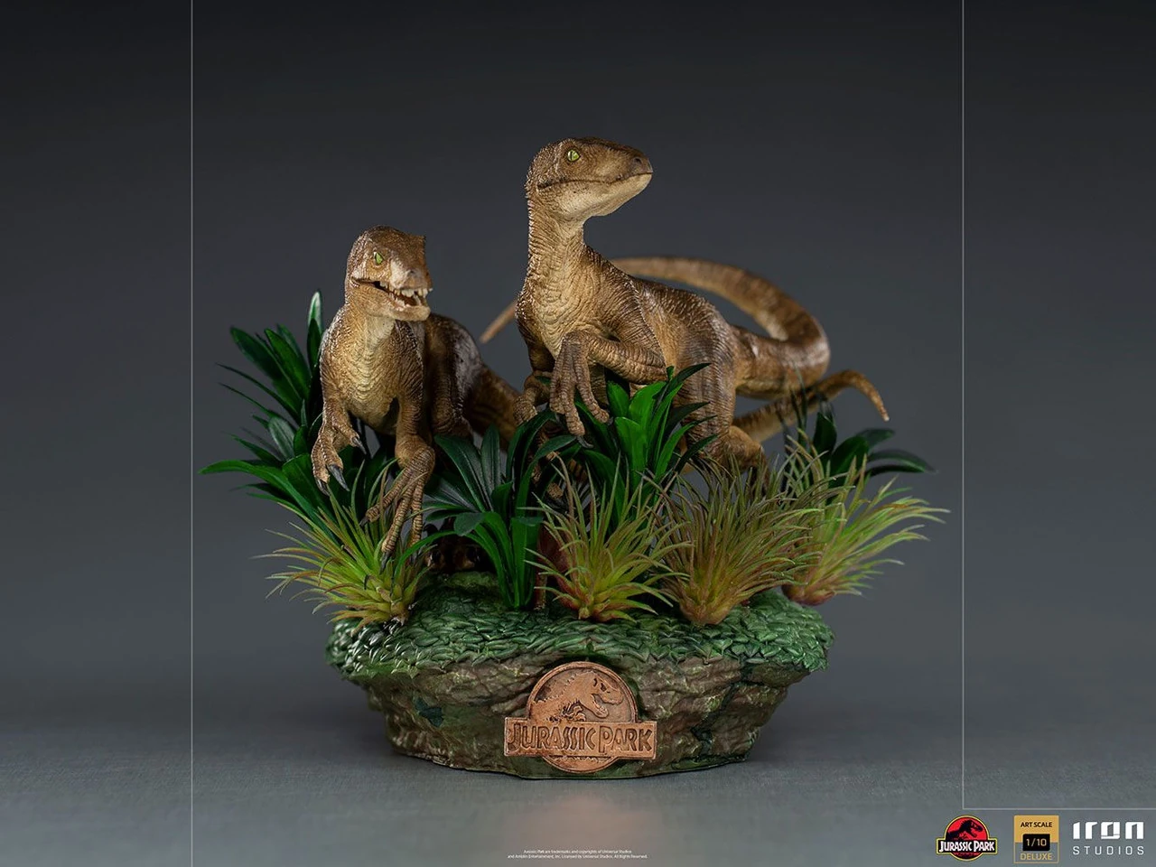 Jurassic Park JUST THE TWO RAPTORS DELUXE 1:10 Art Scale Statue by Iron Studios Limited Ed