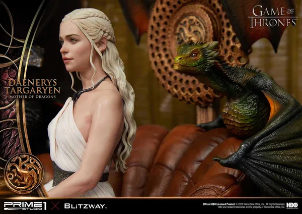 Game of Thrones: Daenerys Targaryen - Mother of Dragons Statue