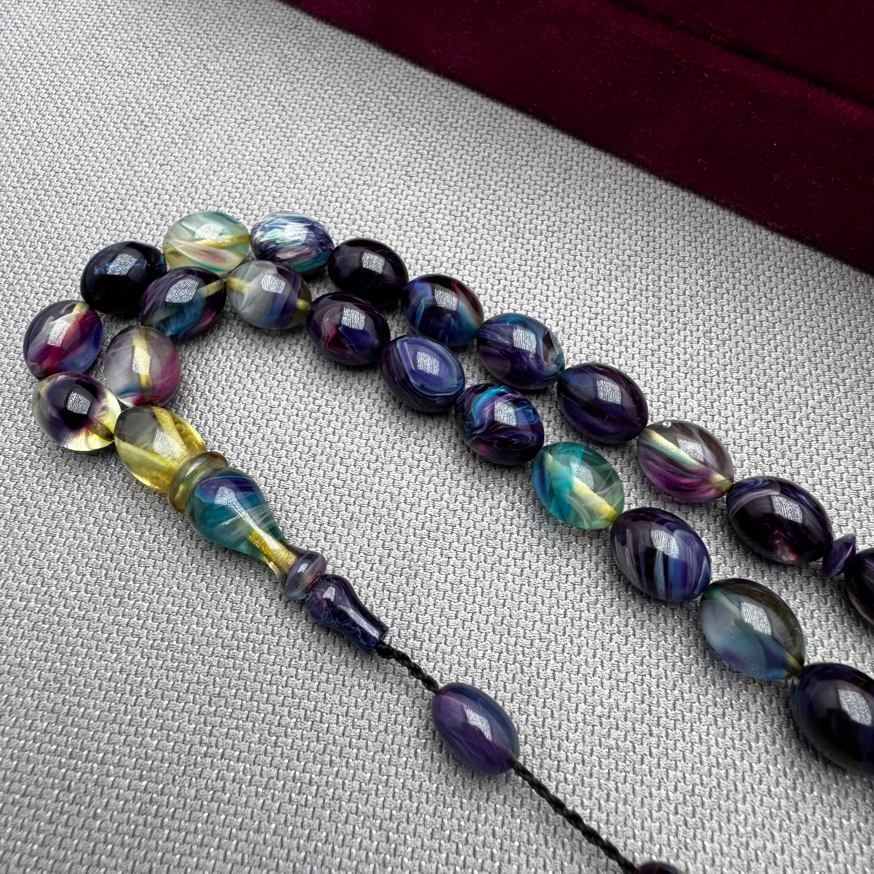 Ayhan TURAN Usta İşçilikli Özel Döküm Multi Color Renk Yoğun Hareli Sıkma Kehribar Tespih