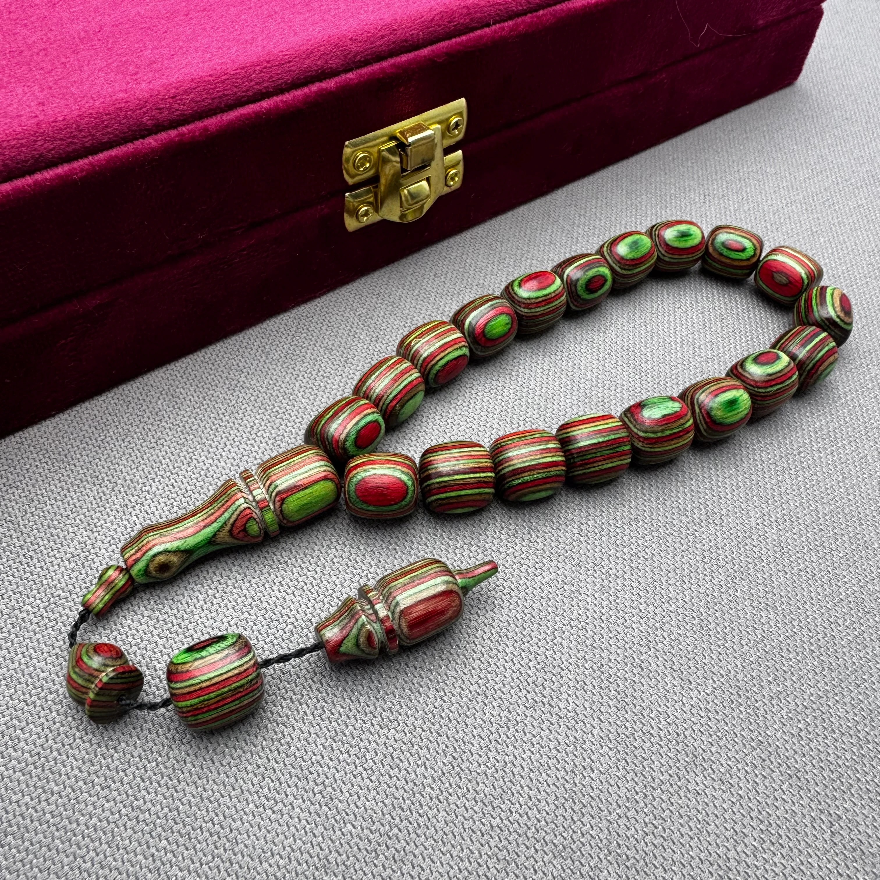 Salih ŞİRİN Usta İşçilikli Yeşil Kırmızı Harika Çekim Sesine Sahip Kafur Ağacı Efe Maskot Tespih