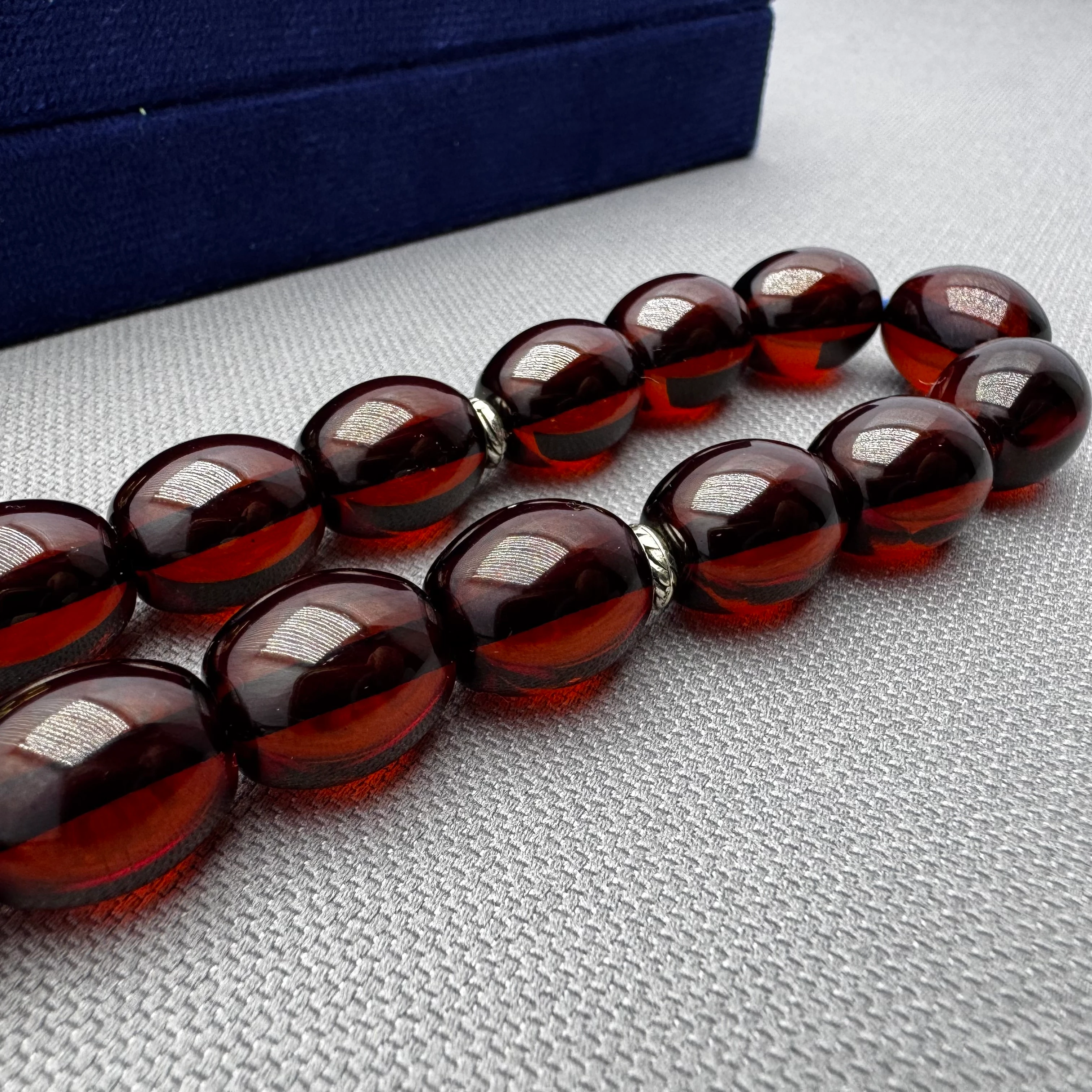 Zeyzun Usta İşçilikli Özel Çay Rengi Badem Kesim Efe Maskot Tespih