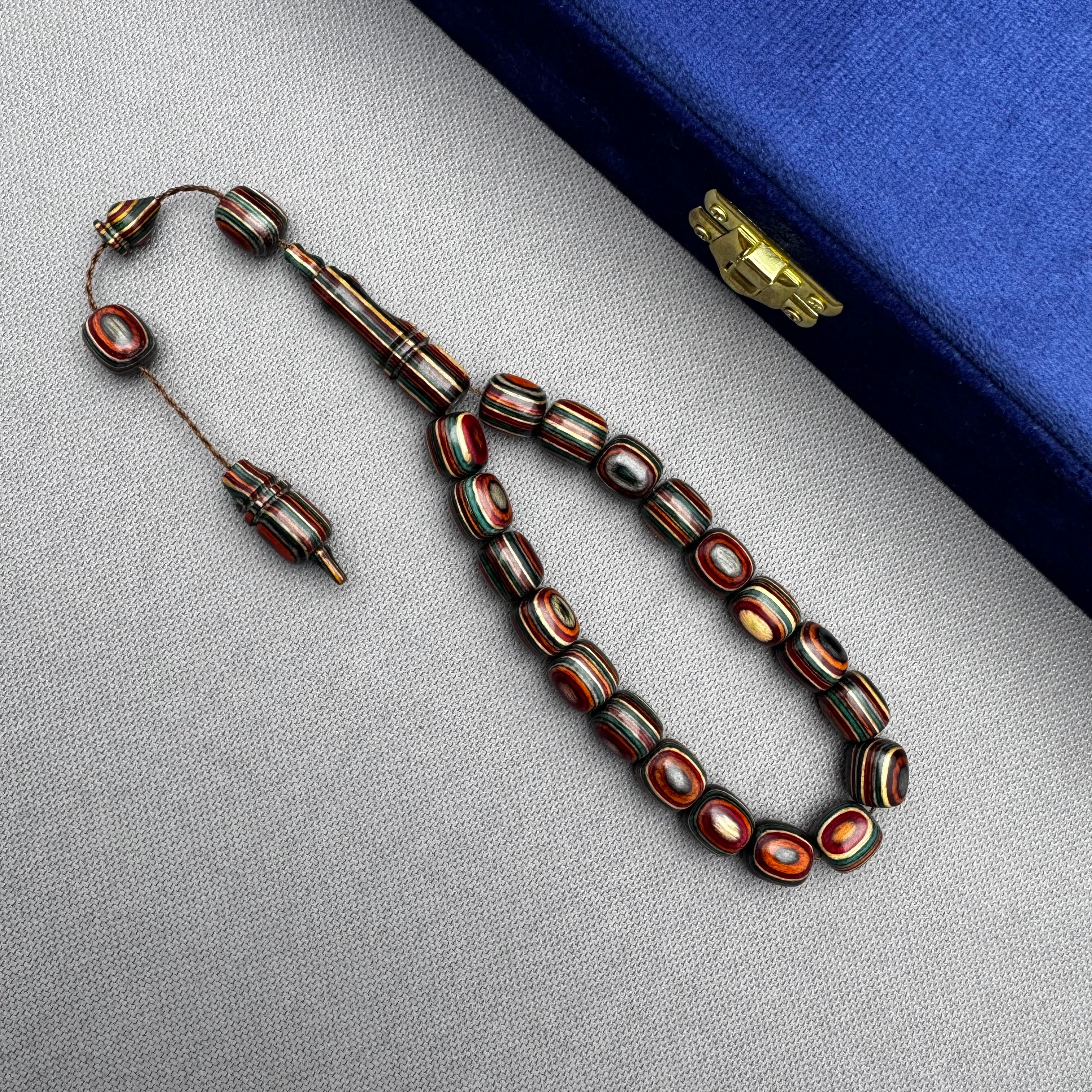 Salih ŞİRİN Usta İşçilikli Bordo Yeşil ve Krem Renk Harika Çekim Sesine Sahip Kafur Ağacı Efe Maskot Tespih