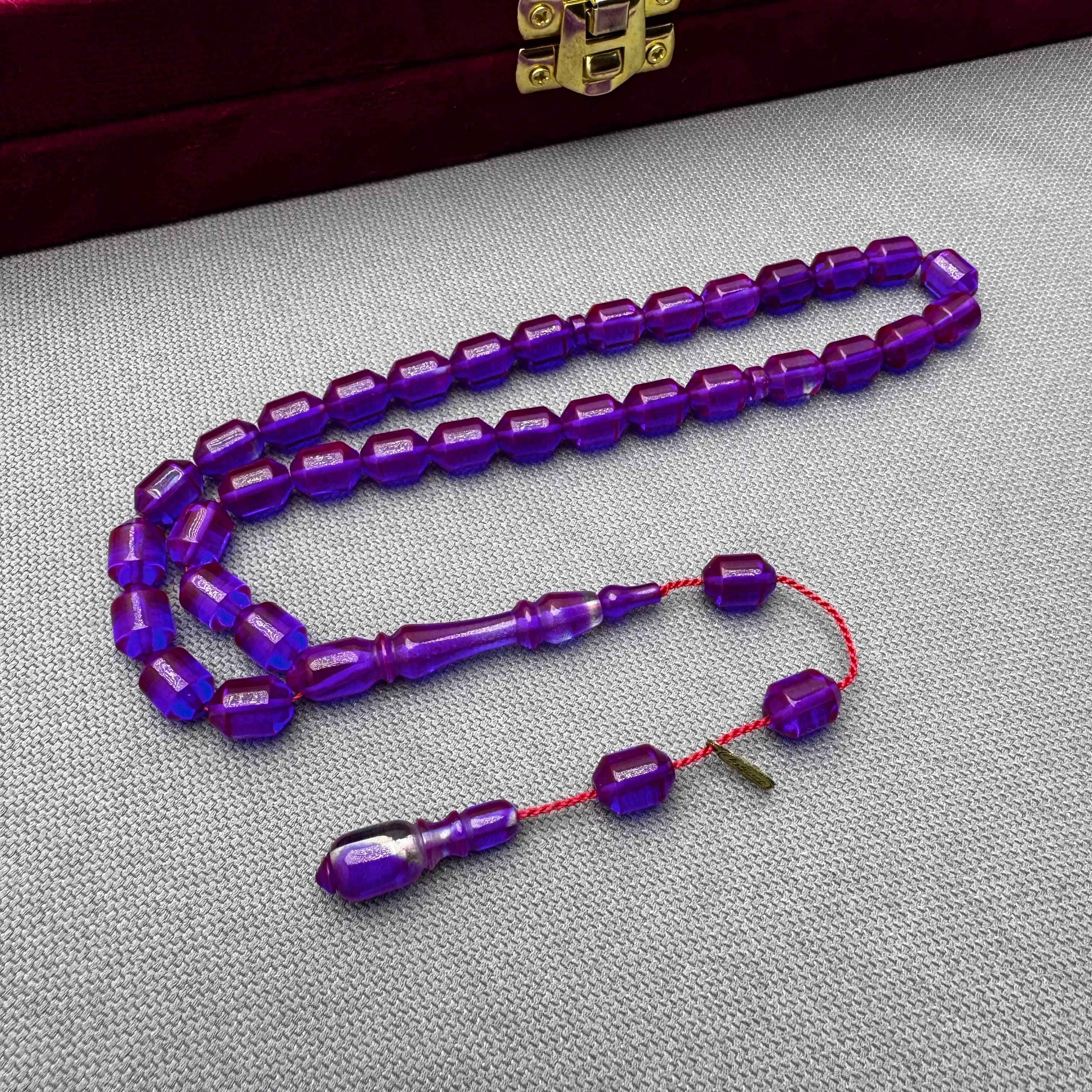 Ayhan TURAN Usta İşçilikli Mor Mürdüm Rengi Özel Döküm Malzeme Ateş Kehribar Tespih