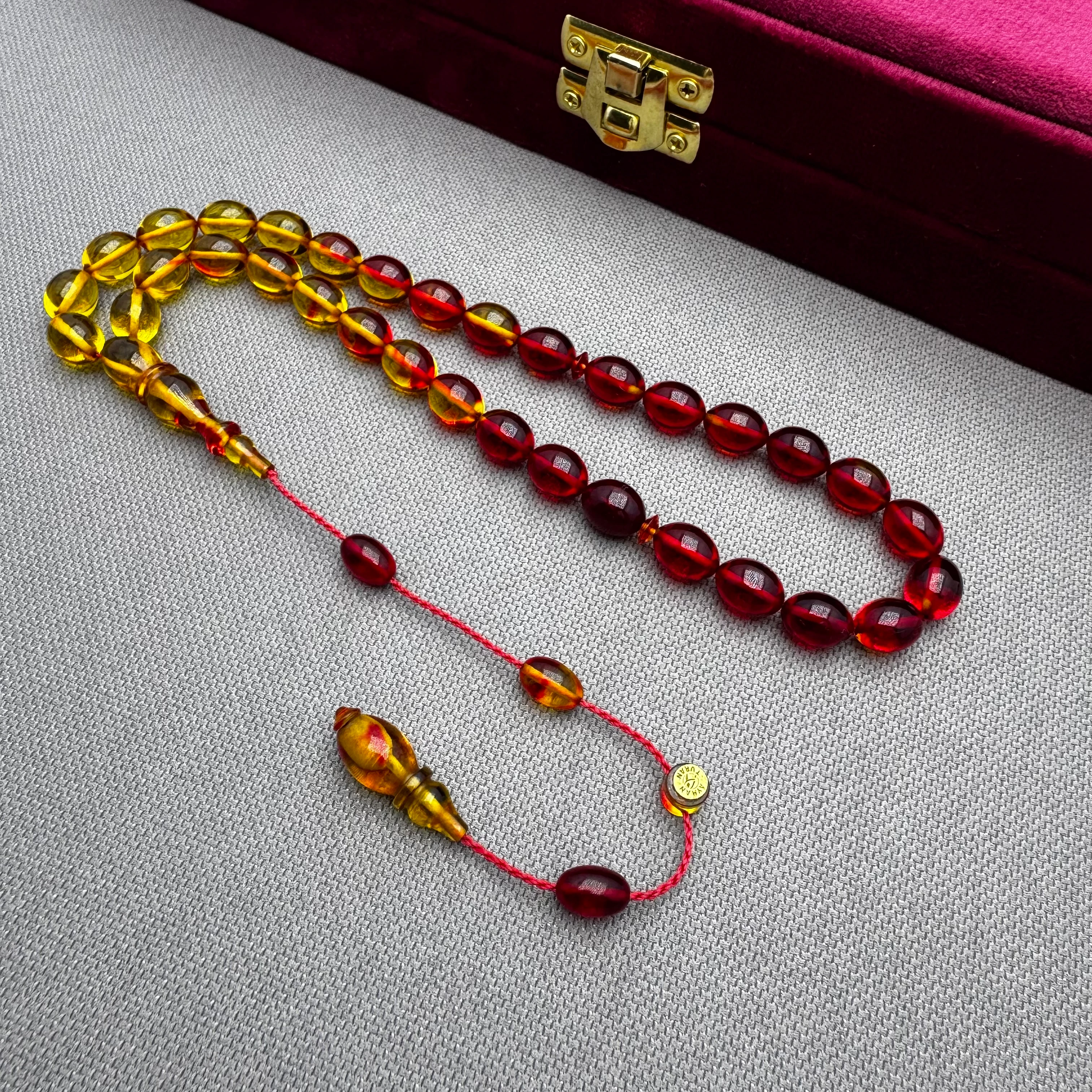 Ayhan TURAN Usta İşçilikli Sarı Kırmızı Renk Süzmeli Beyzi Kesim Yoğun Hareli Ateş Kehribar Tespih