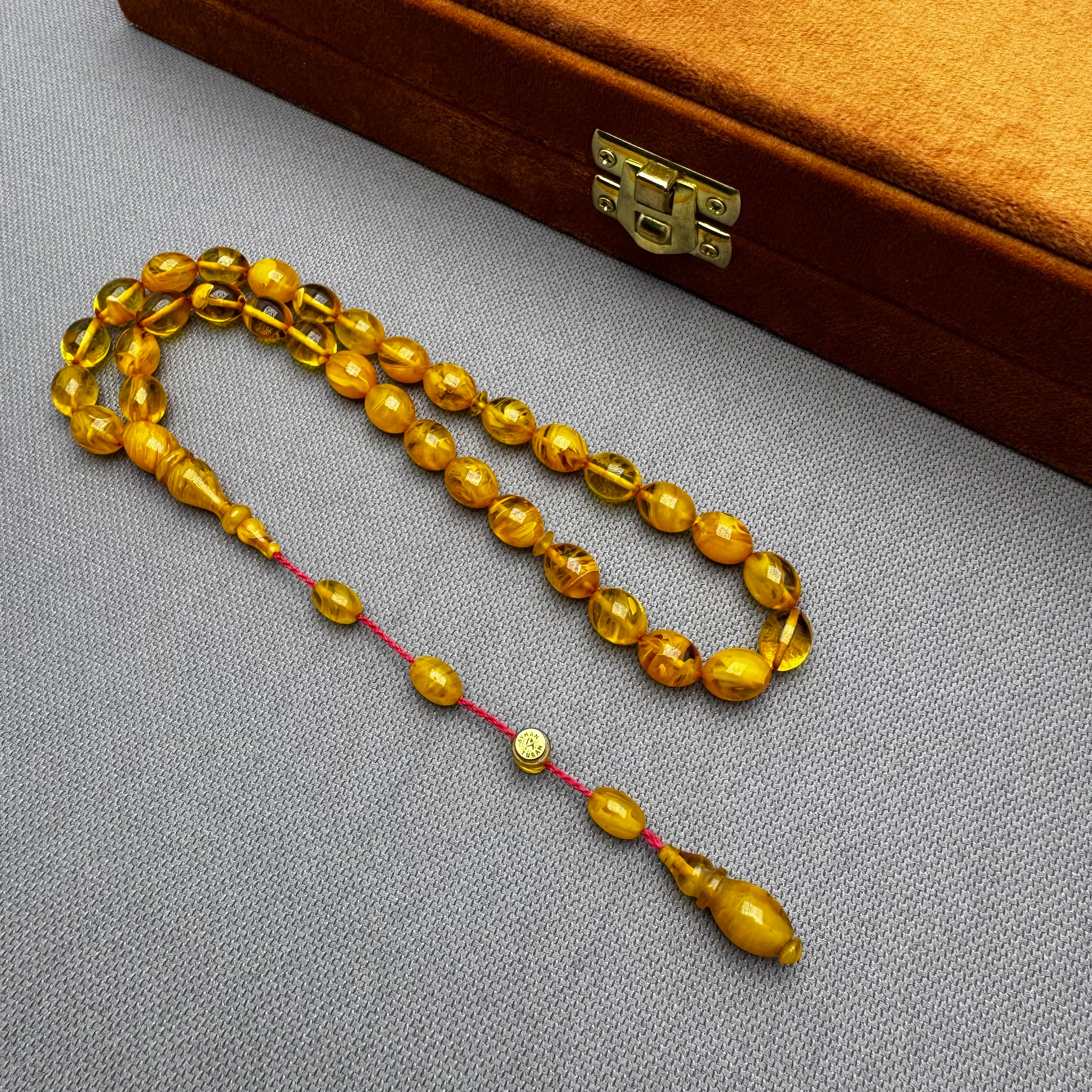 Ayhan TURAN Usta İşçilikli Sarı Beyzi Kesim Yoğun Hareli Ateş Kehribar Tespih