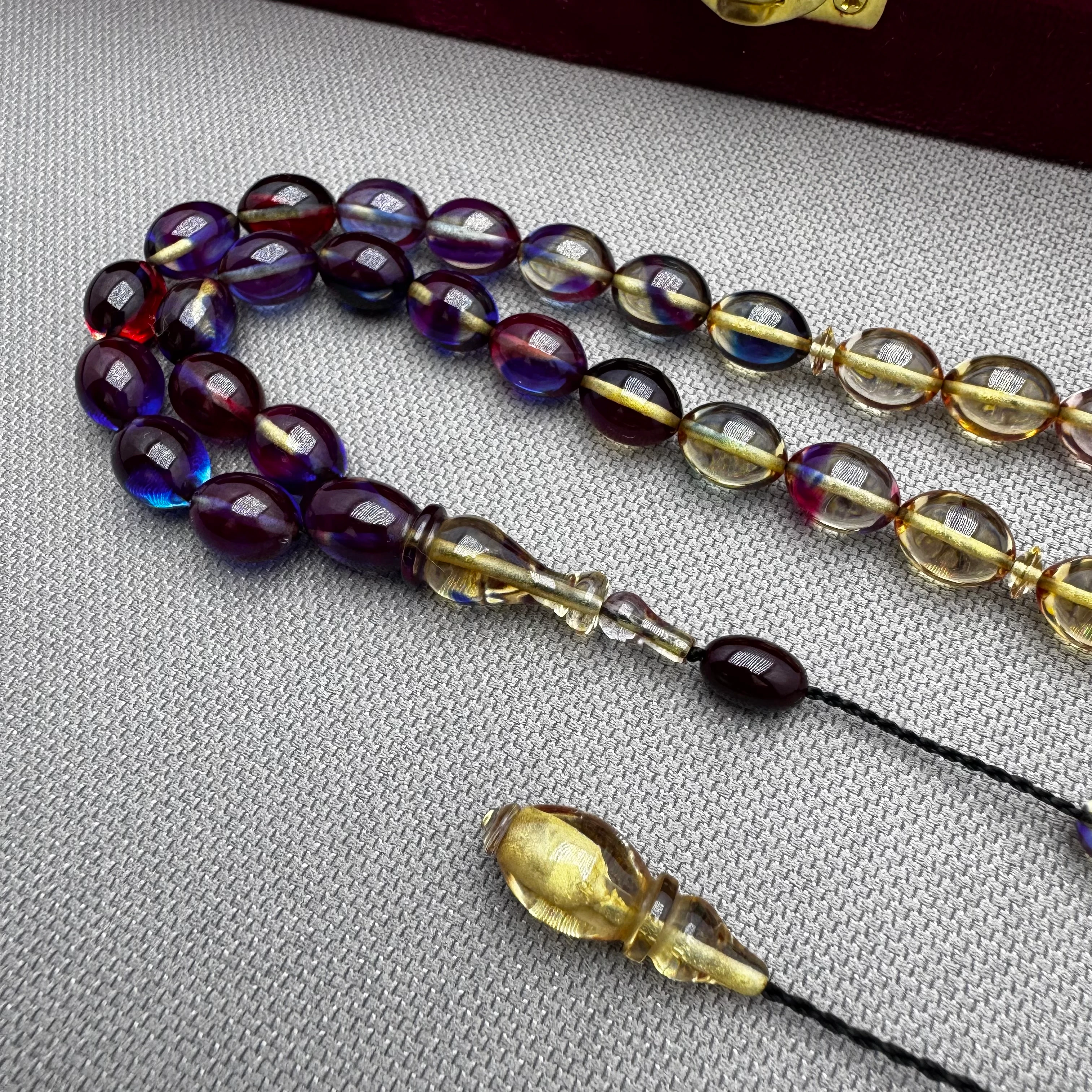 Ayhan TURAN Usta İşçilikli Renk Süzmesi Beyzi Kesim Sıkma Kehribar Tespih