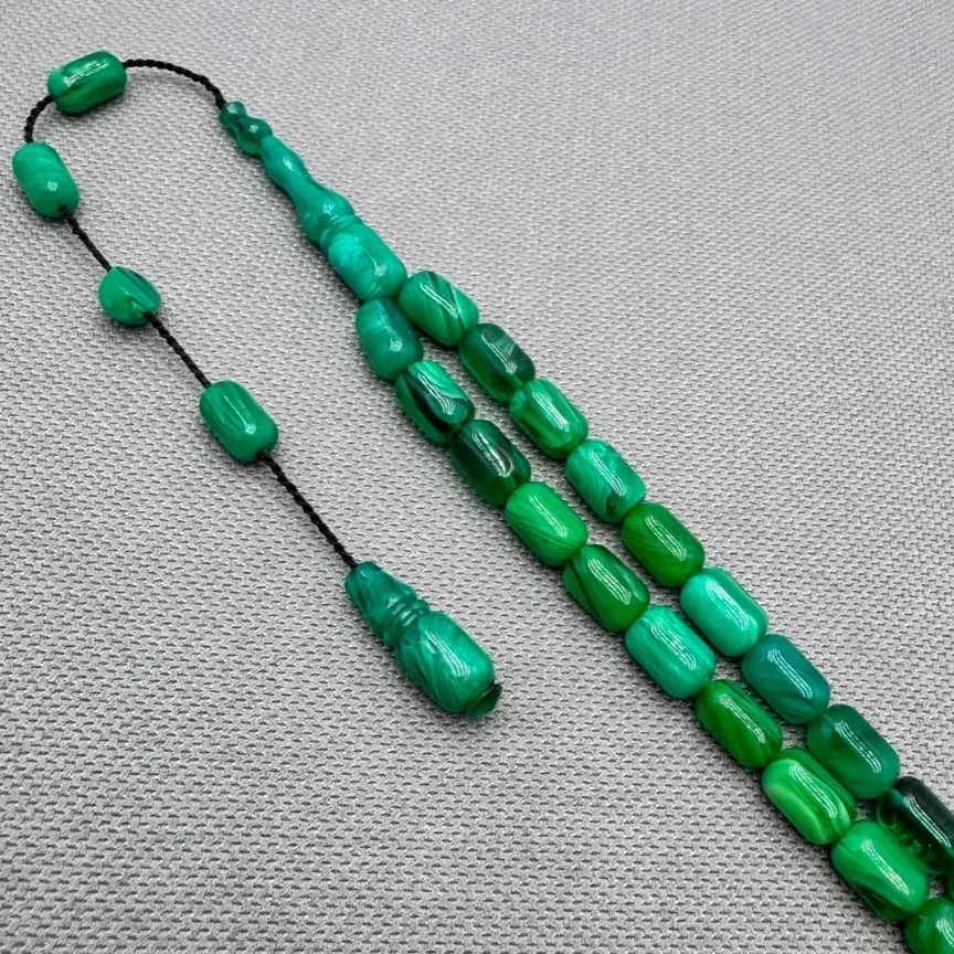 Erkan ÇUBUKÇU Usta İşçilikli Yeşil Hareli Sıkma Kehribar Tespiih