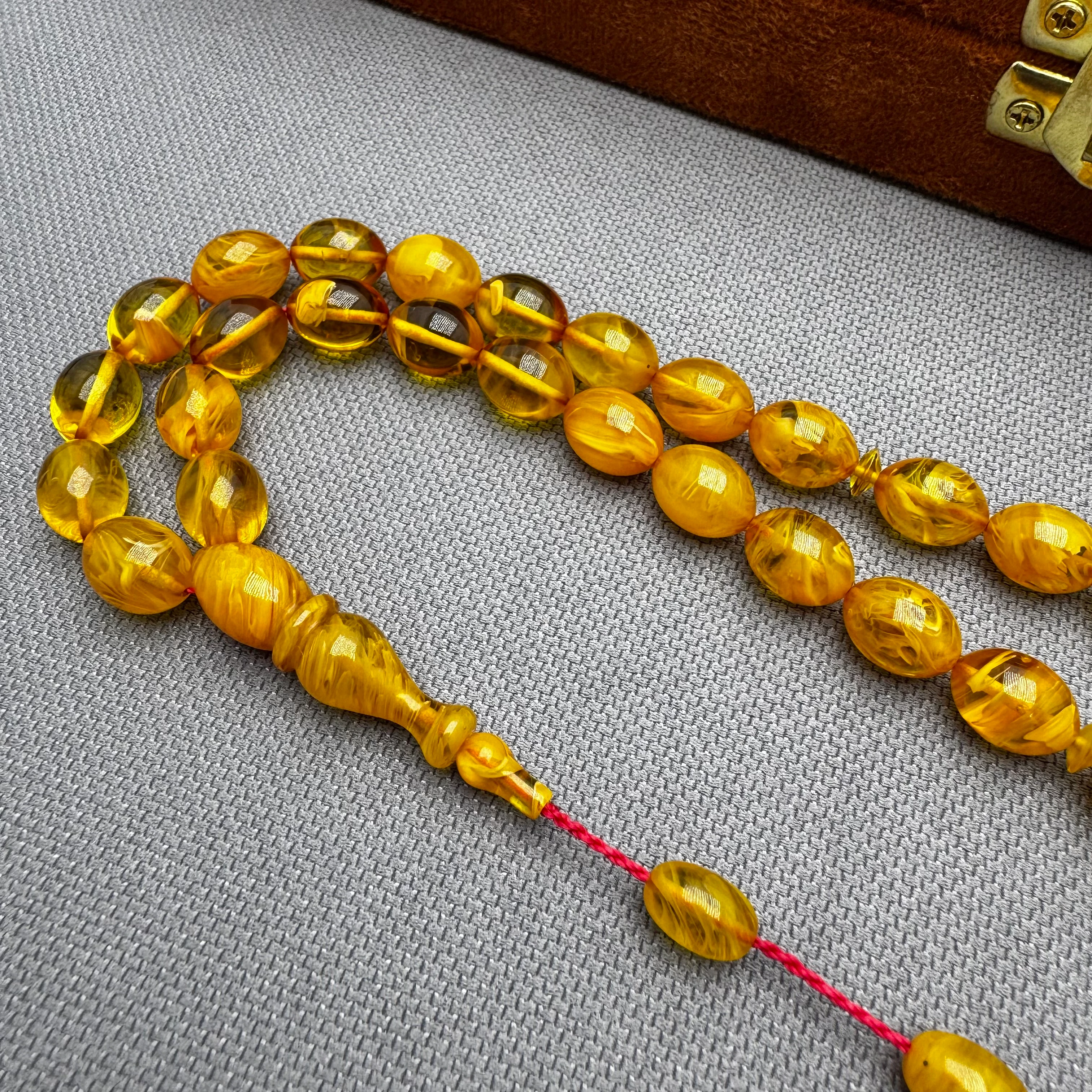 Ayhan TURAN Usta İşçilikli Sarı Beyzi Kesim Yoğun Hareli Ateş Kehribar Tespih