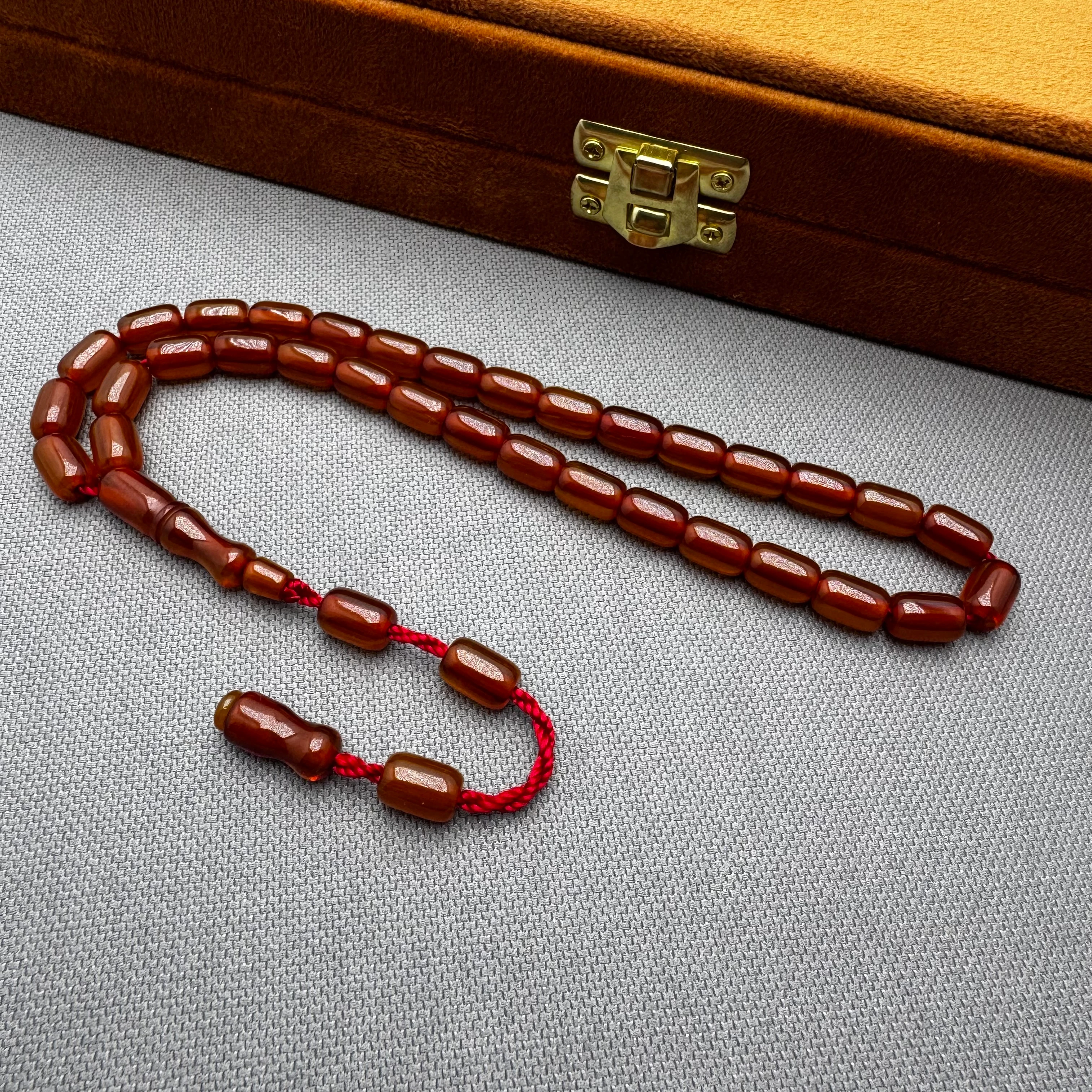 Bal Rengi Dik Damar Buğulu Hamur Hareli Renk Alan Sıkma Kehribar Tespih