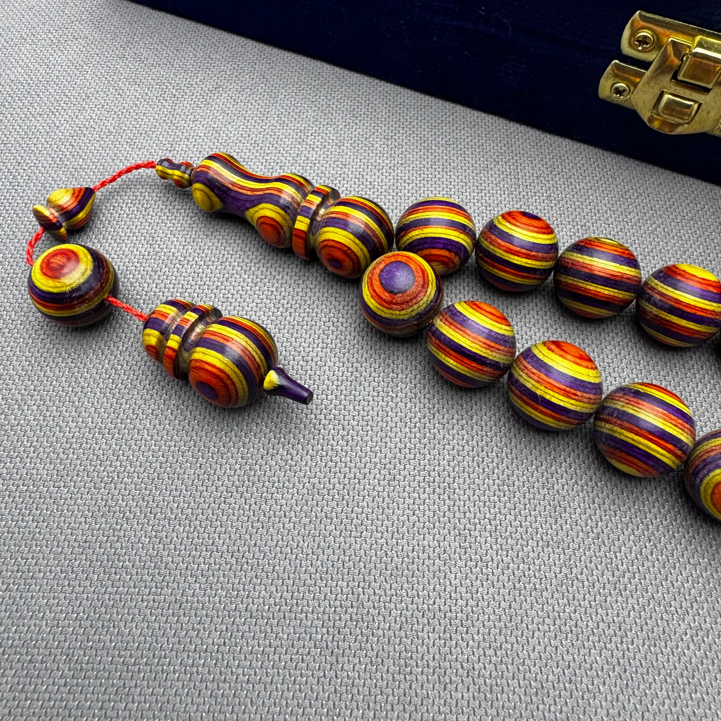 Sarı Kırmızı Mor Doğal Ağaç Dokulu Kafur Ağacı Efe Maskot Tespih