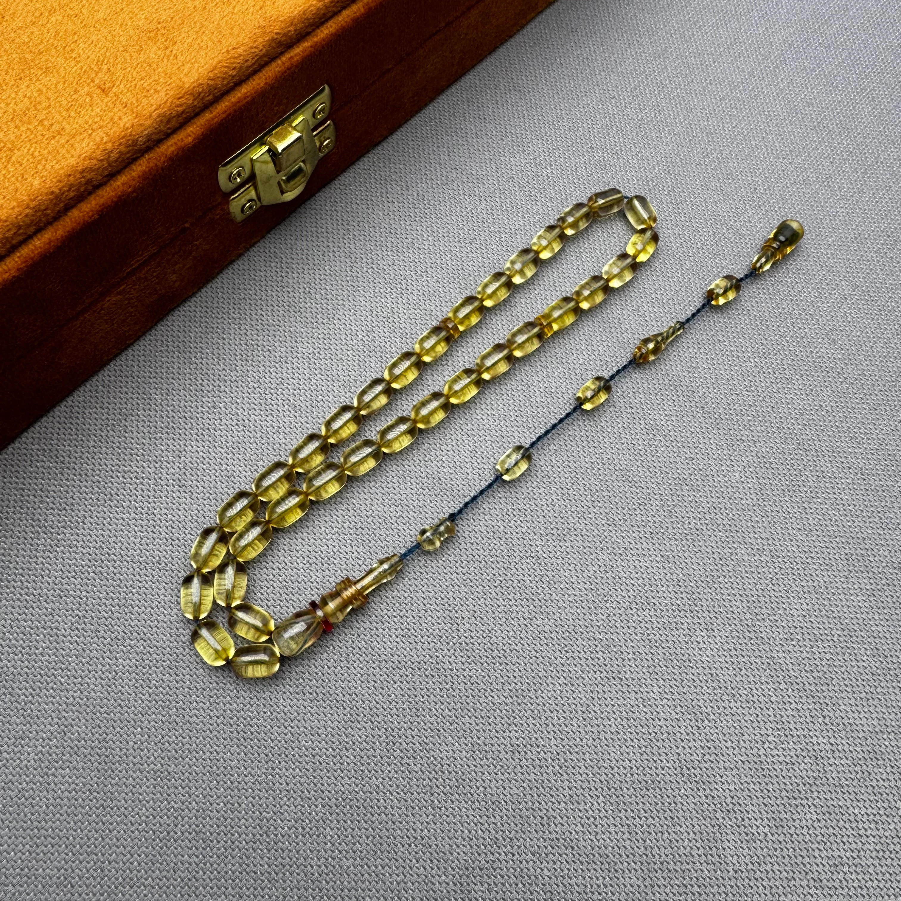 Salih ŞİRİN Usta İşçilikli Halkalı İmame Bilek Boy Şeffaf Kapsül Kesim Ateş Kehribar Tespih