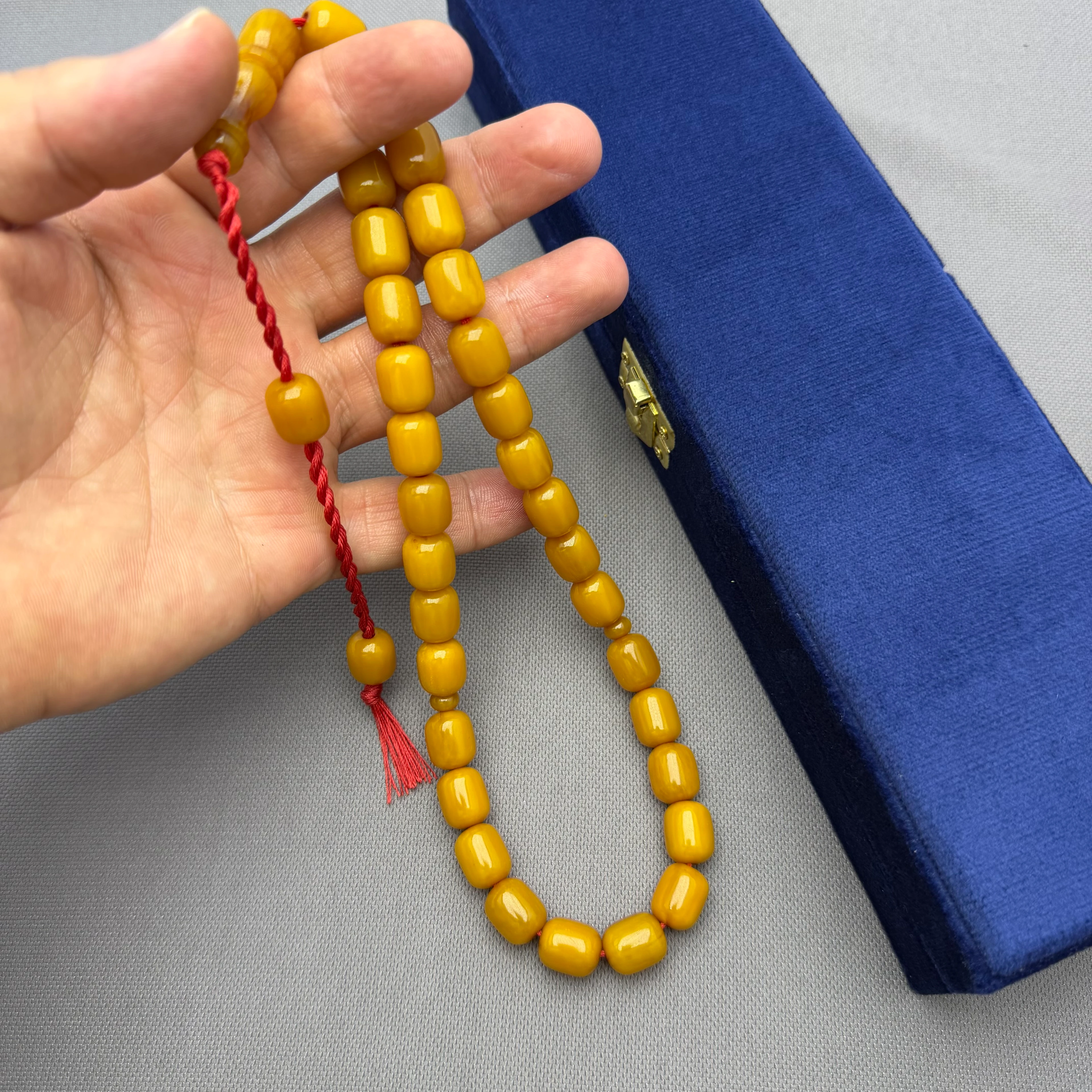 Sistemli Örgü Püskül İri Boy Dik Damar Hareli Sarı Sıkma Kehribar Tespih