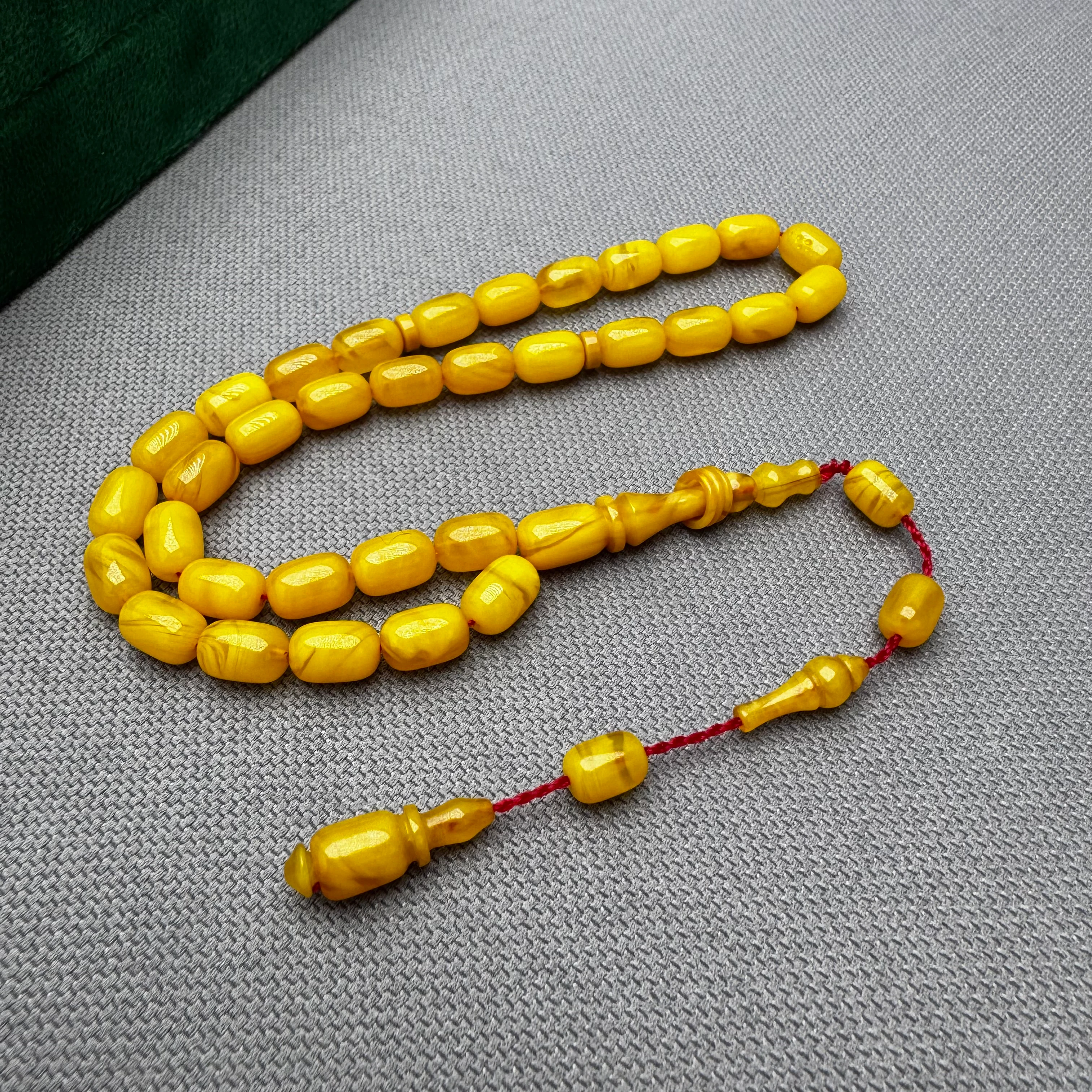 Salih ŞİRİN Usta İşçilikli Bilek Boy Sarı Yoğun Hareli Özel Hamur Halkalı İmame Sıkma Kehribar Tespih