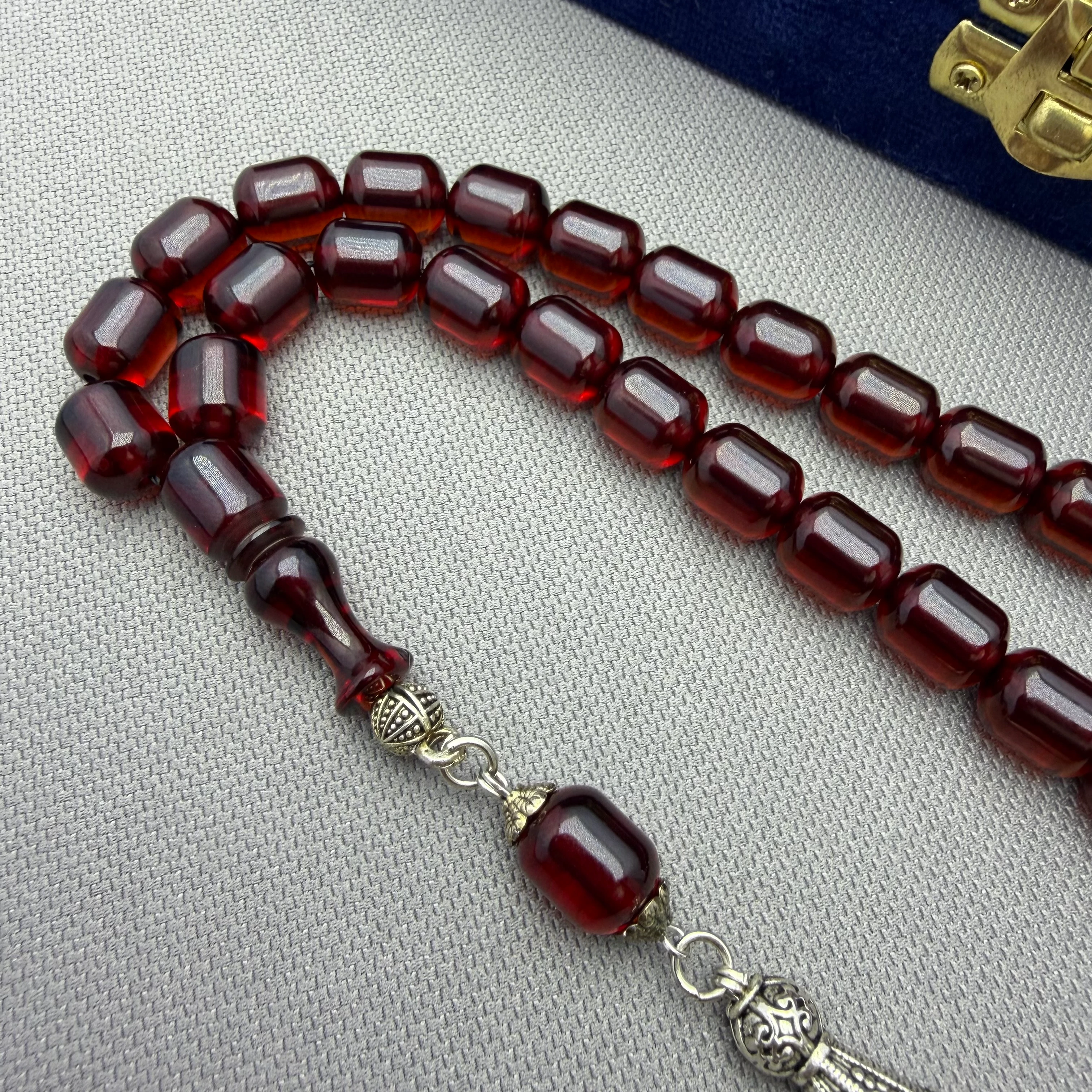 Altı Sallantılı Alpaka Püsküllü Çay Rengi Kapsül Kesim Sıkma Kehribar Tespih