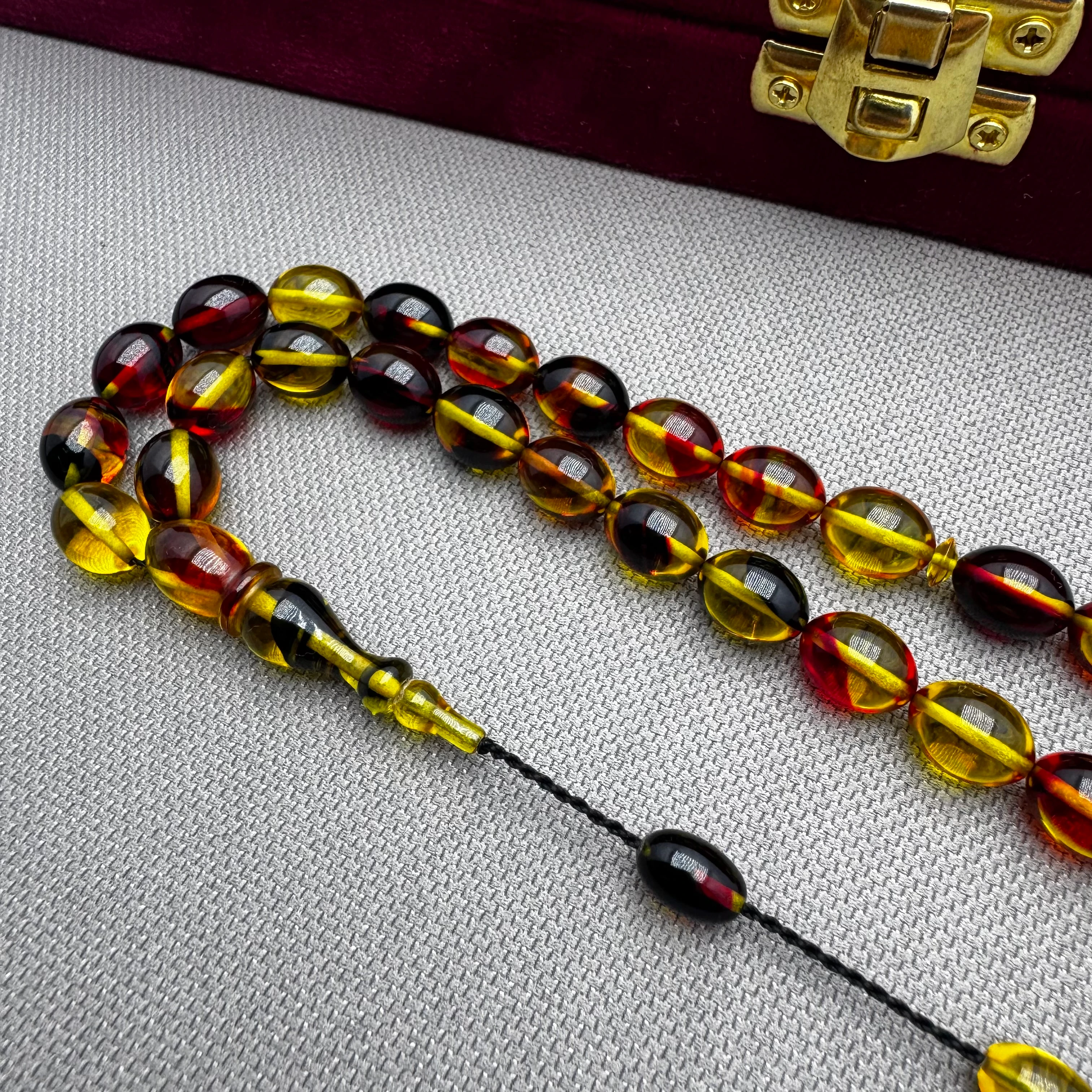 Ayhan TURAN Usta İşçilikli Yoğun Hareli Sarı Kırmızı Renk Süzmeli Beyzi Kesim Ateş Kehribar Tespih