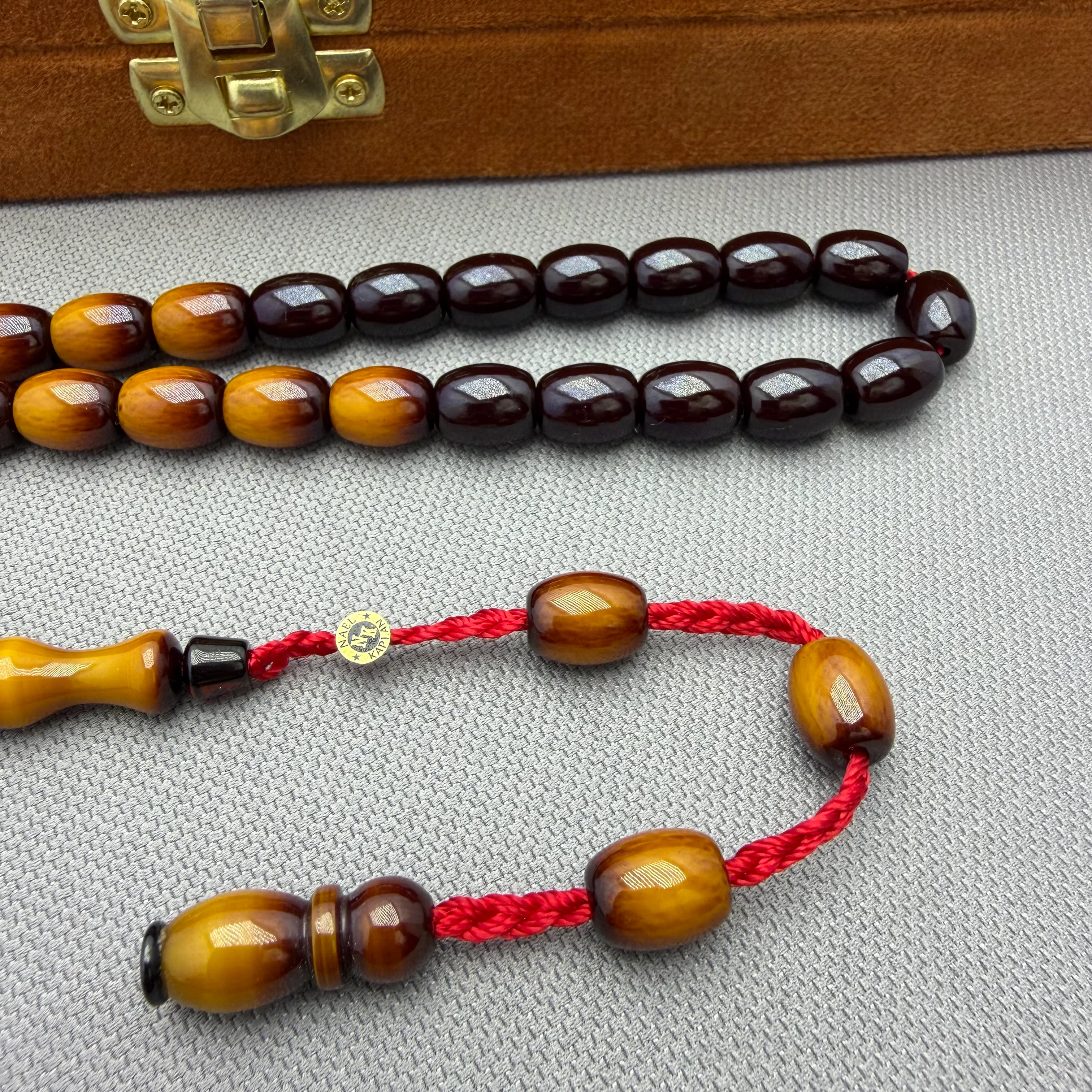 Nael KAPLAN Usta İşçilikli Havşa Delim Sürmeli Model Harika Çekim Kondisyonu Sıkma Kehribar Tespih