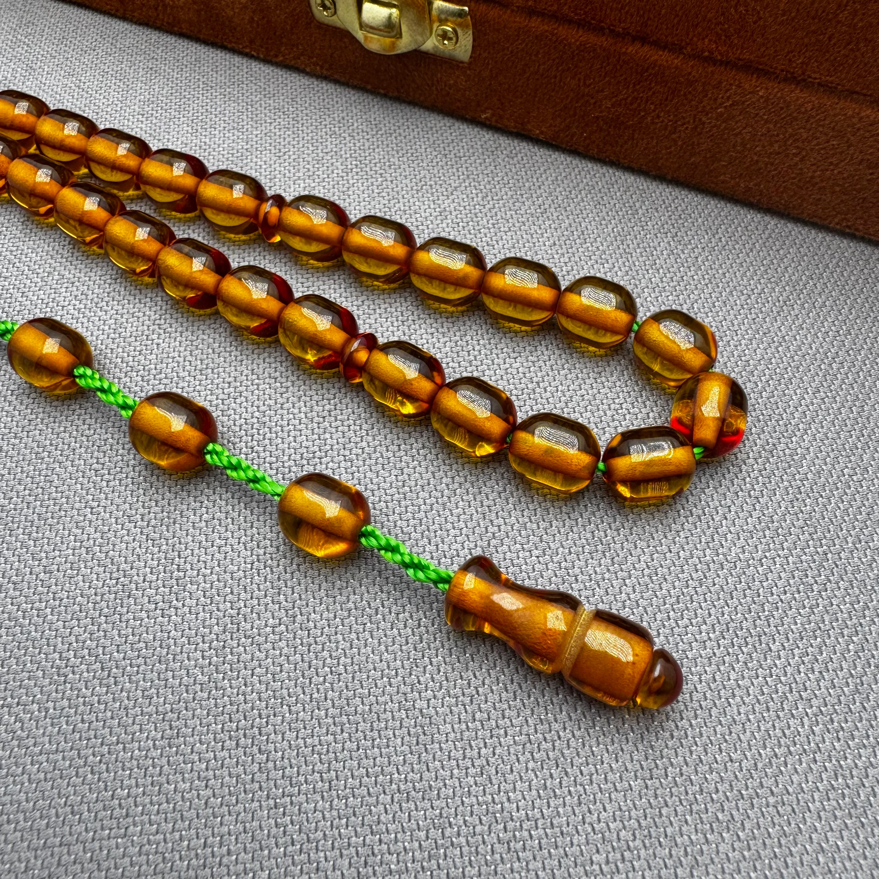 Turuncu Şeffaf Kalın İpli Muazzam Çekim Kalitesi Ateş Kehribar Tespih