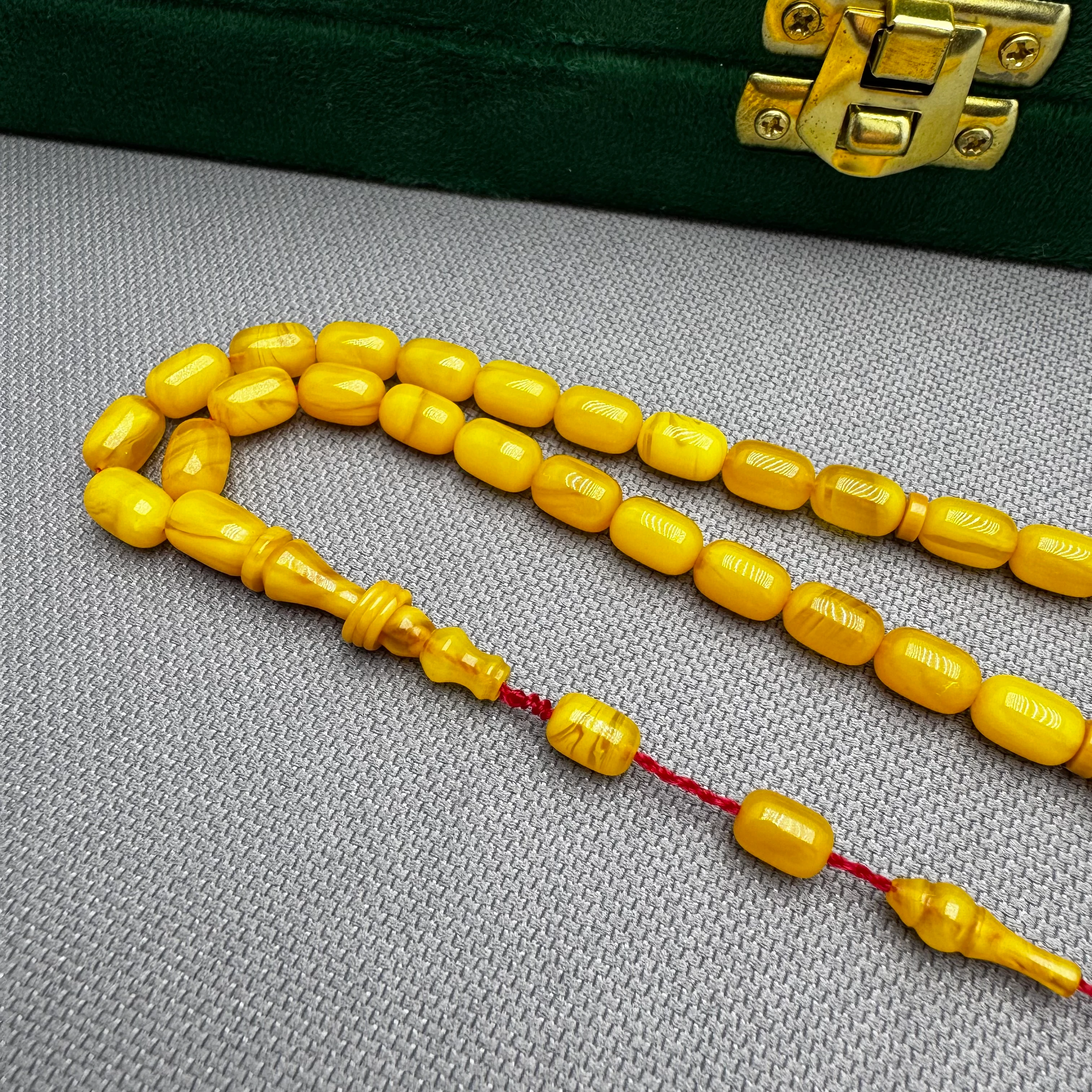 Salih ŞİRİN Usta İşçilikli Bilek Boy Sarı Yoğun Hareli Özel Hamur Halkalı İmame Sıkma Kehribar Tespih