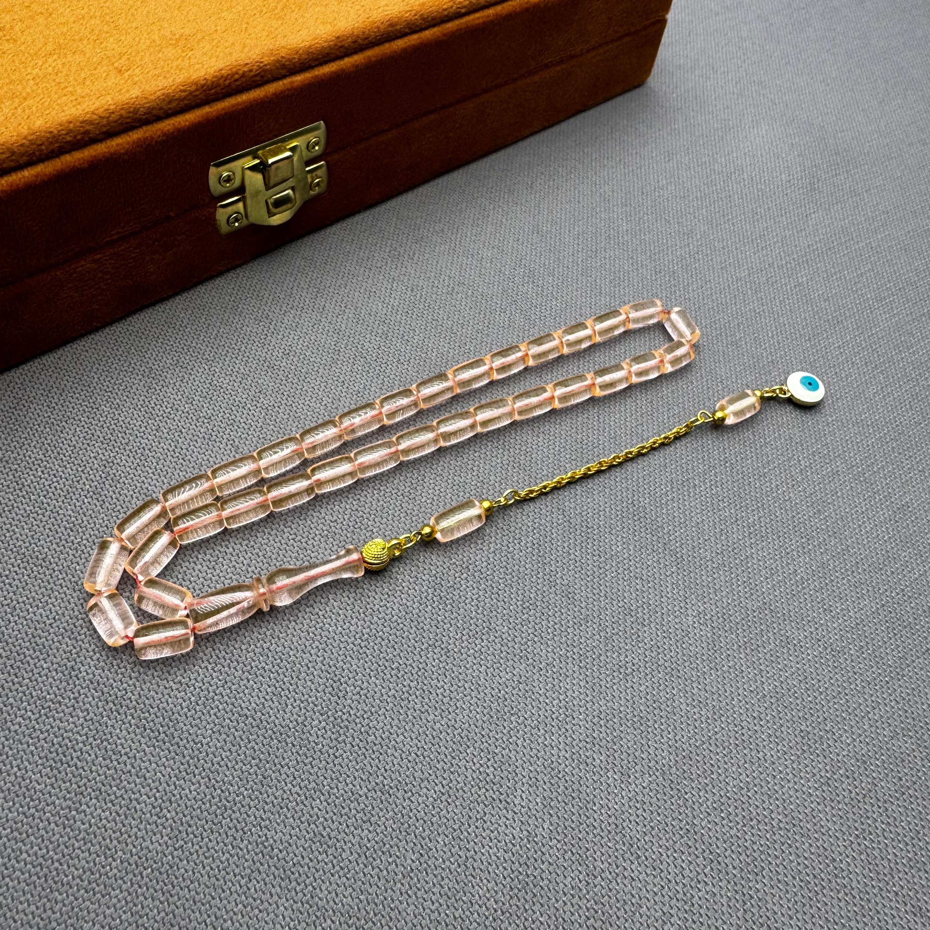 Nazar Boncuğu Detaylı Pirinç Püsküllü Bilek Boy Kapsül Kesim Açık Yavru Ağzı Uçak Camı Tespih