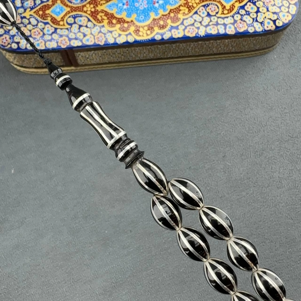 Yıldırım ACAR Usta İşçilikli Kalın Gümüş Mikron Çakımlı Orjinal Oltu Taşı Tespih