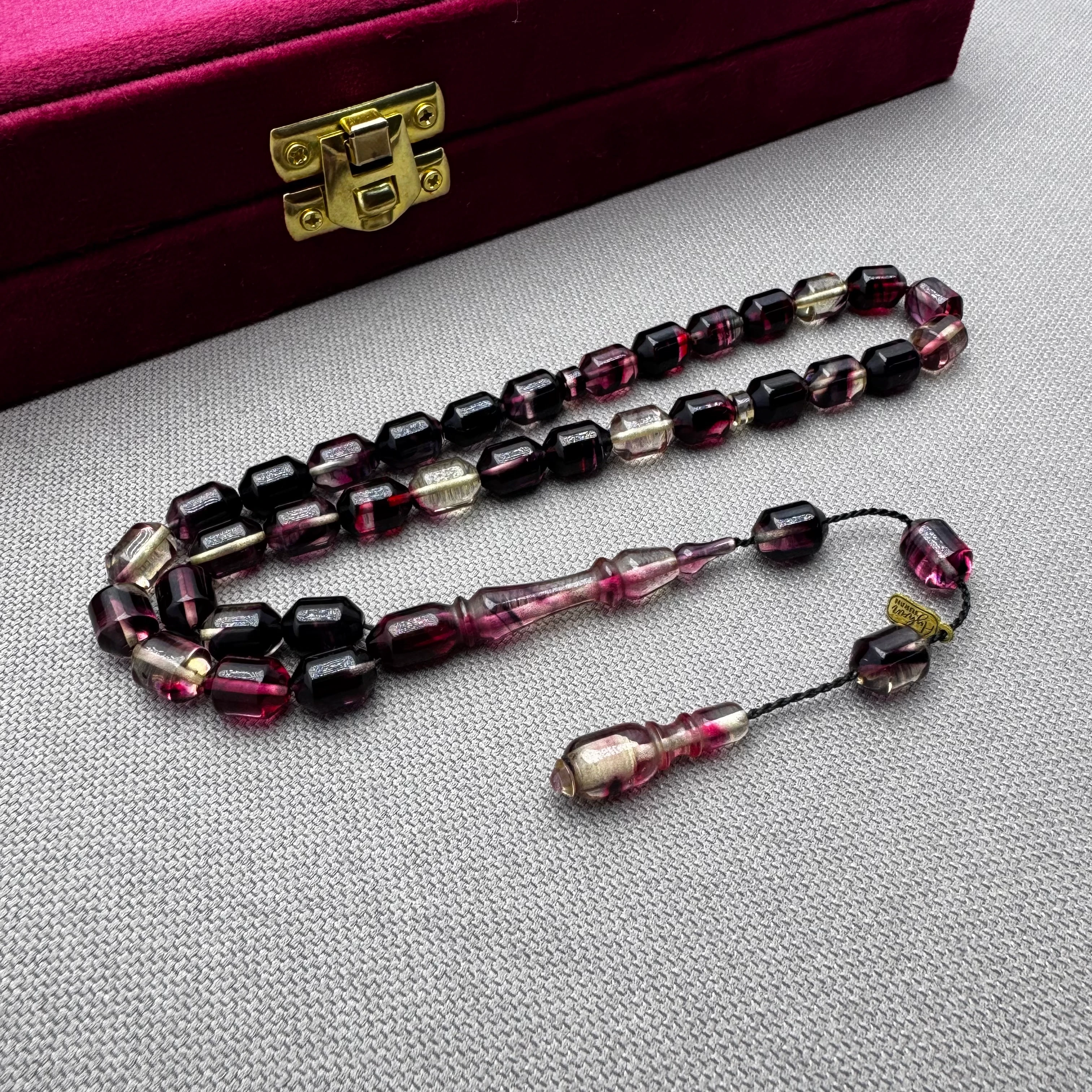 Ayhan TURAN Usta İşçilikli Kırmızı Siyah Hareli Özel Döküm Ateş Kehribar Tespih