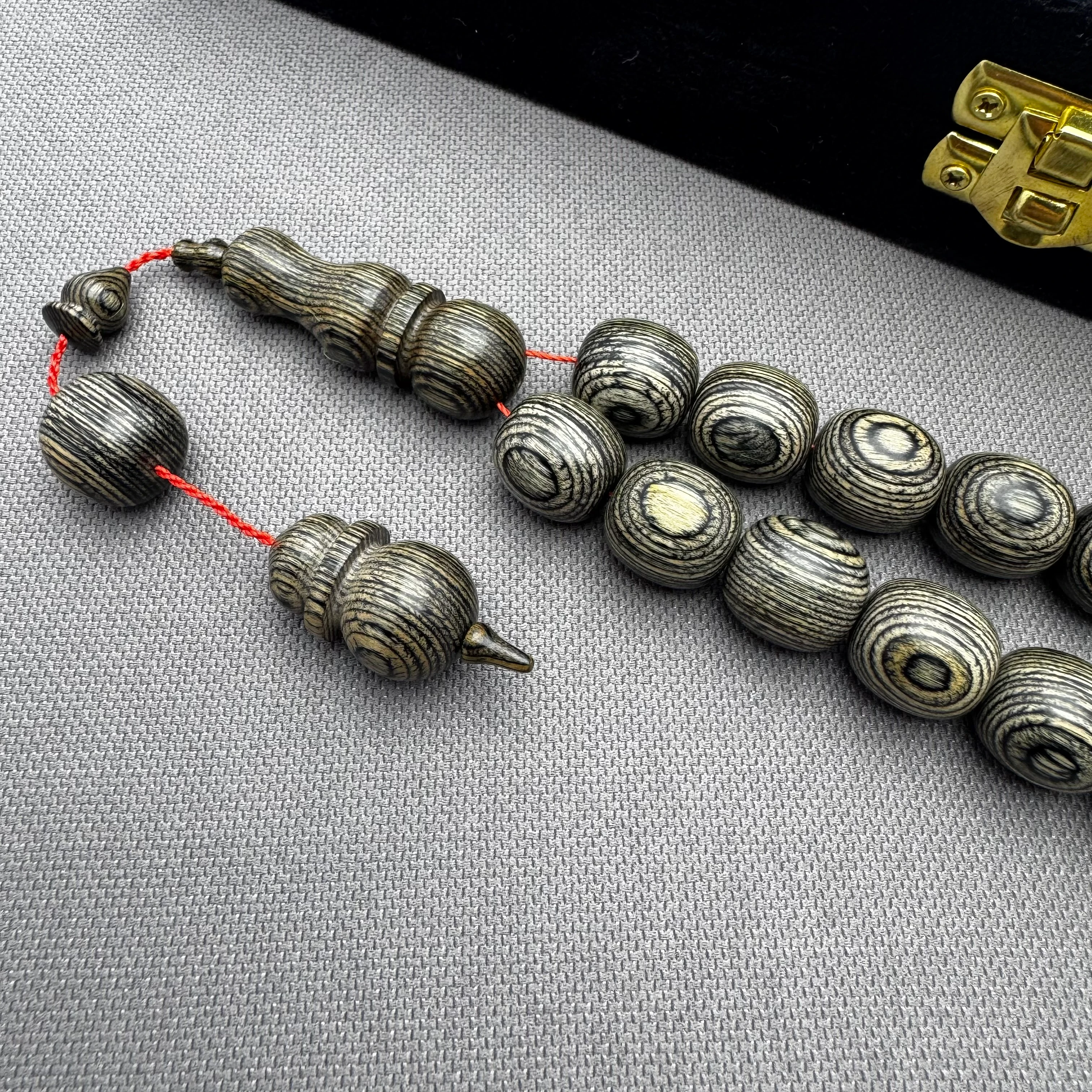 Gri Doğal Ağaç Dokulu Kafur Ağacı Efe Maskot Tespih