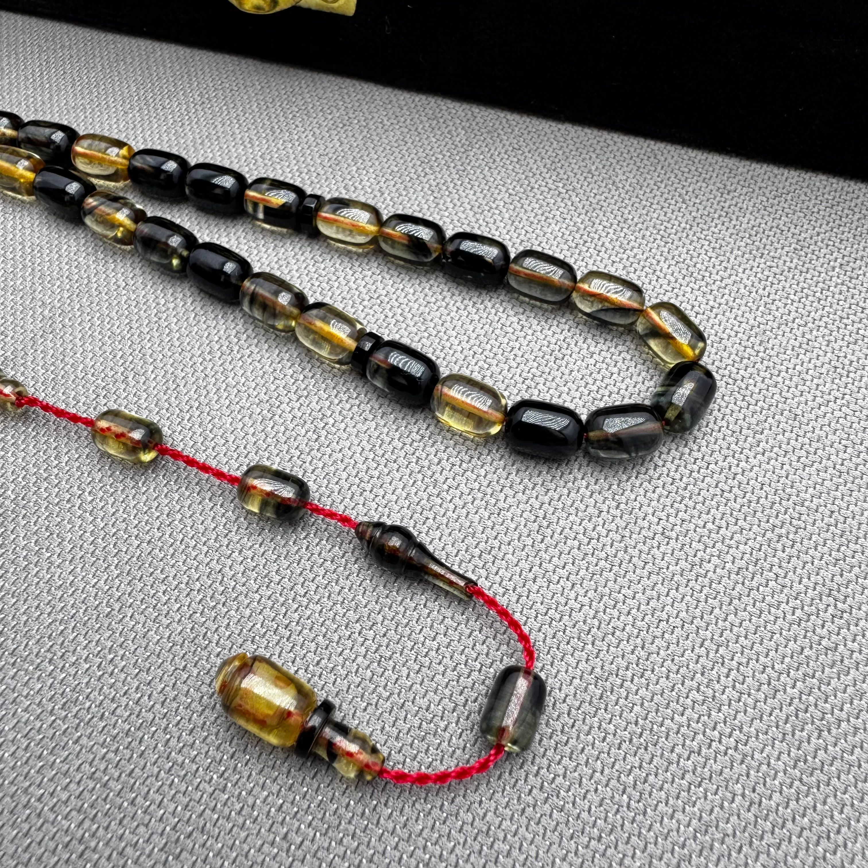 Salih ŞİRİN Usta İşçilikli Bilek Boy Özel Döküm Malzeme Halkalı İmame Sıkma Kehribar Tespih