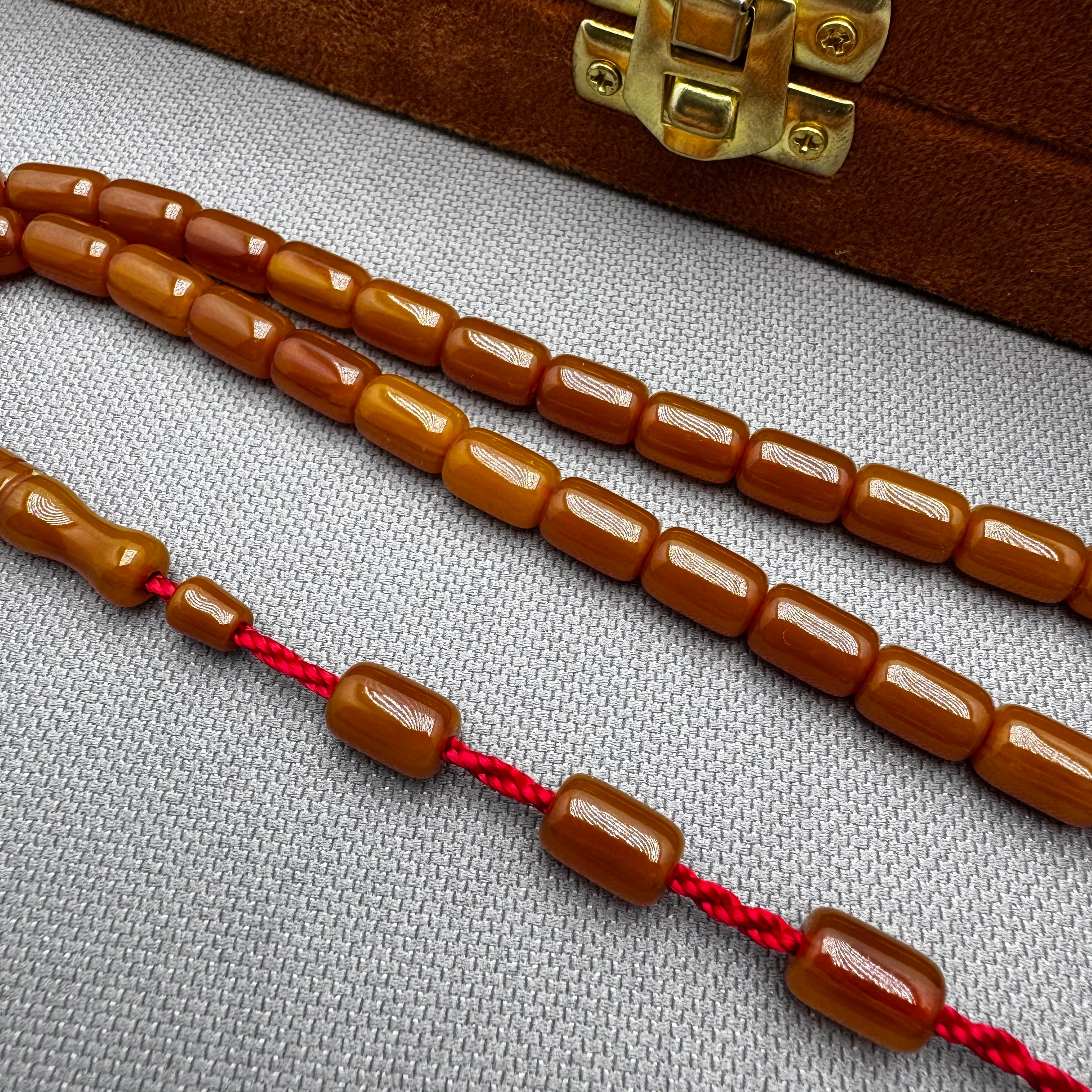 Buğulu Hamur Dik Damarlı Karamel Renk Sıkma Kehribar Tespih