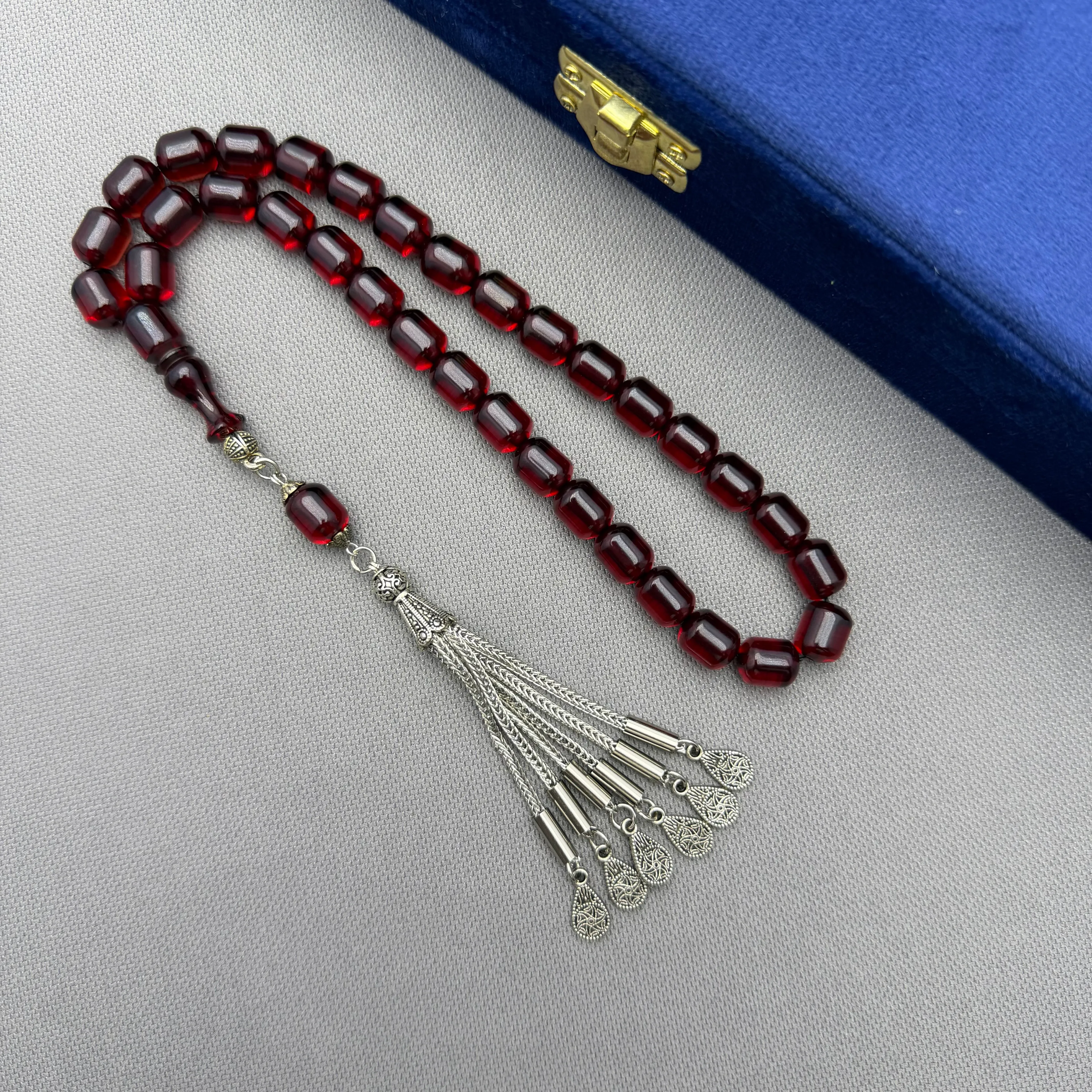 Altı Sallantılı Alpaka Püsküllü Çay Rengi Kapsül Kesim Sıkma Kehribar Tespih