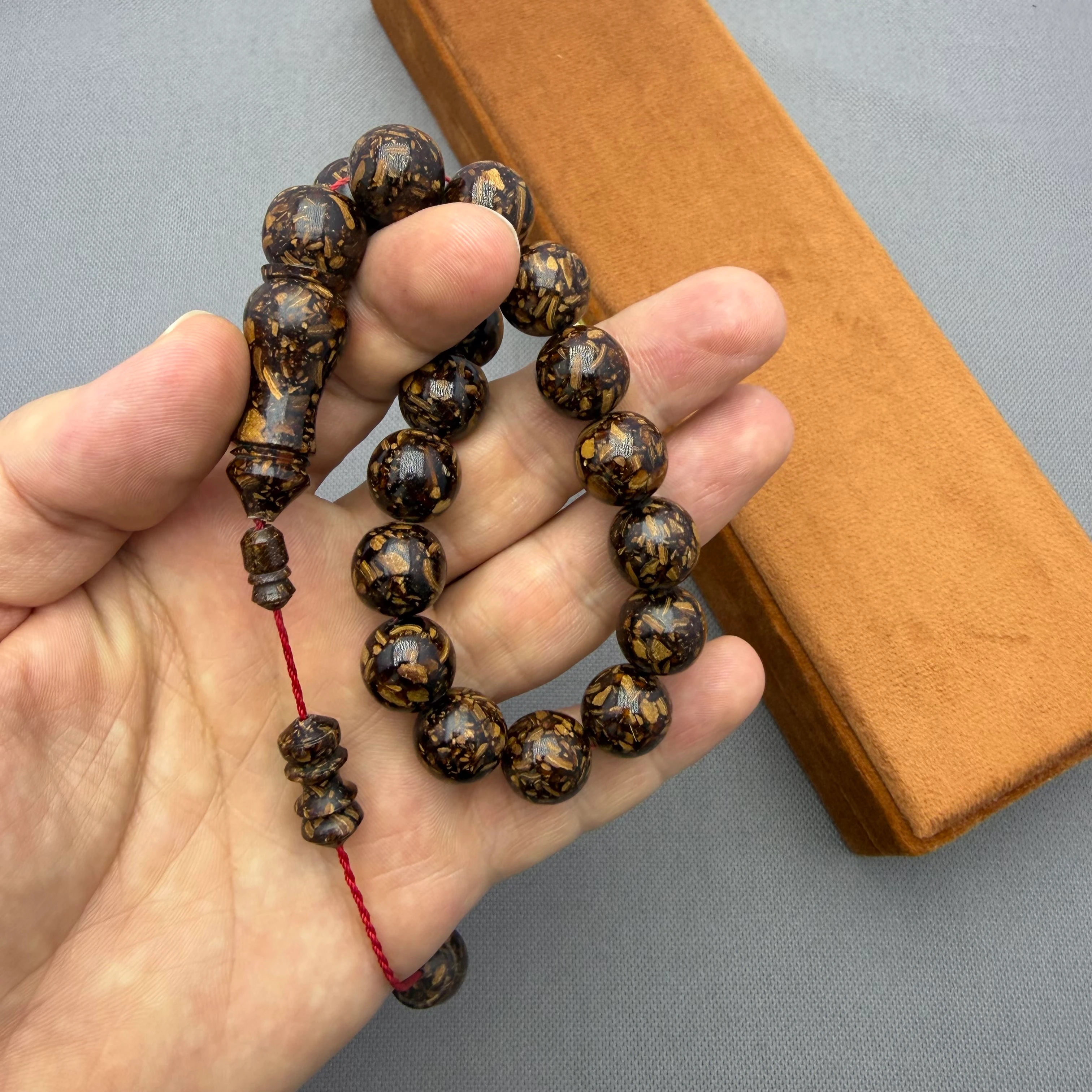 Usta İşçilikli Kokusu Üzerinde Orjinal Tarçın Ağacı Efe Maskot Tespih