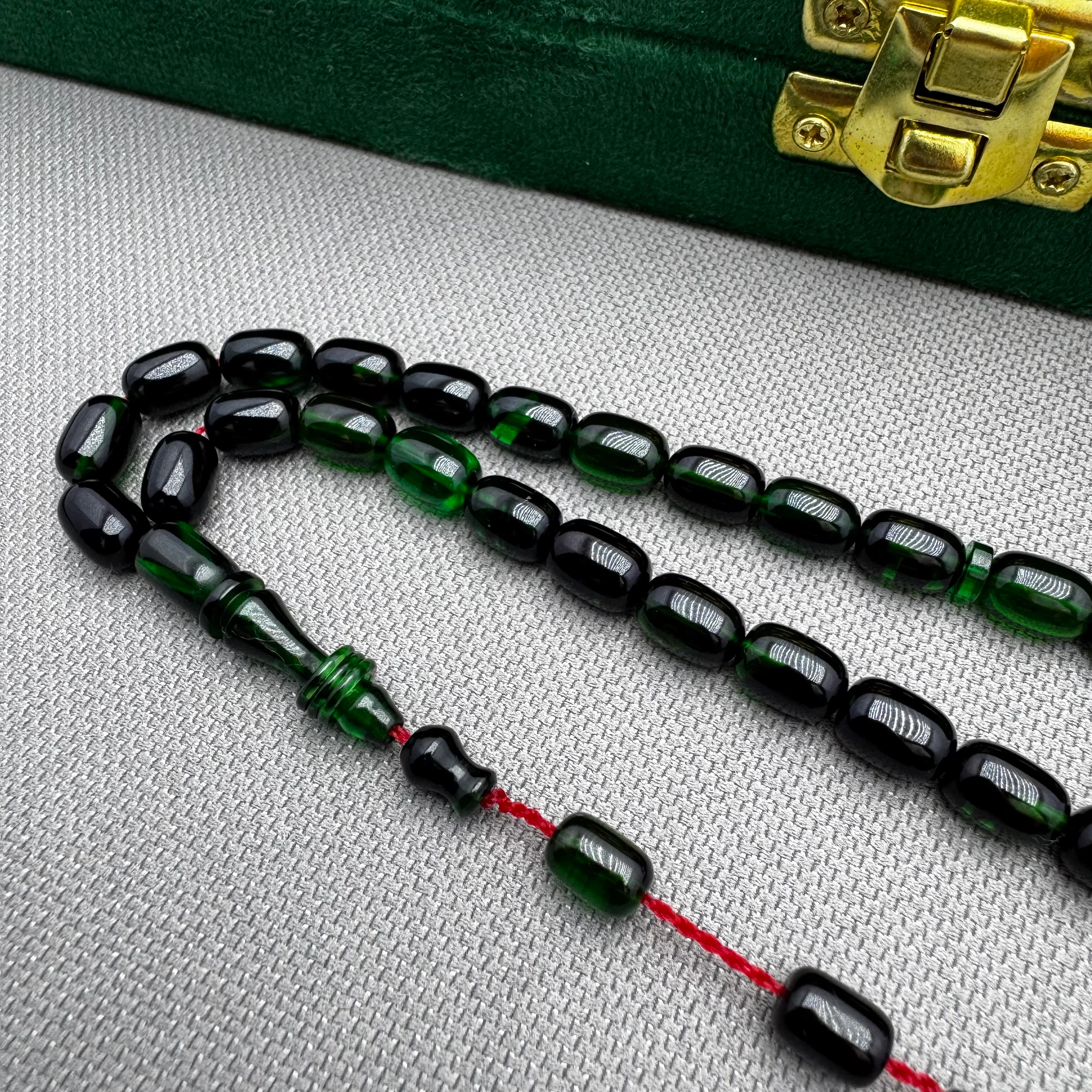 Salih ŞİRİN Usta İşçilikli Bilek Boy Halkalı İmame Yeşil Hareli Sıkma Kehribar Tespih