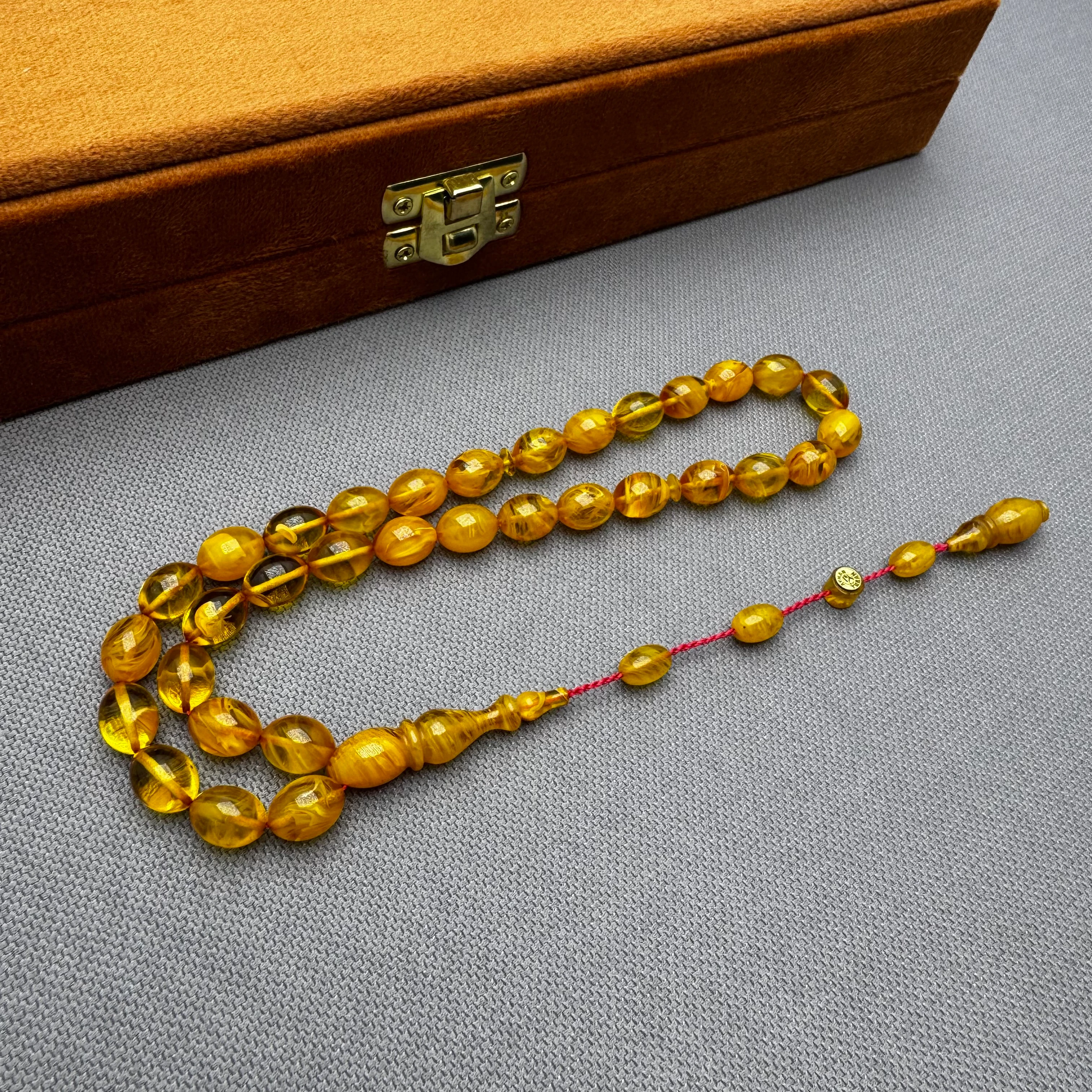 Ayhan TURAN Usta İşçilikli Sarı Beyzi Kesim Yoğun Hareli Ateş Kehribar Tespih