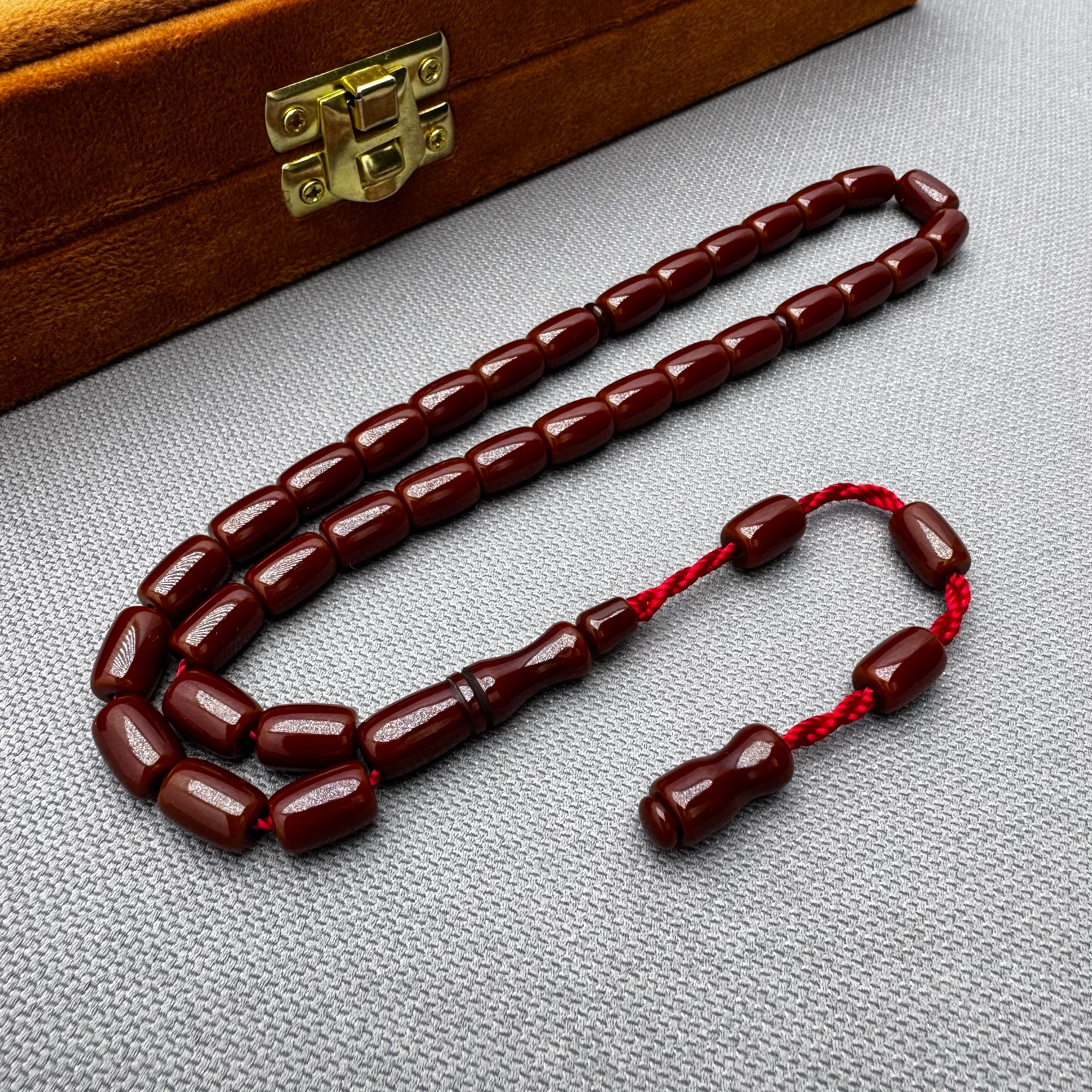 Çikolata Rengi Kapsül Kesim Muazzam Çekim Kalitesi Alman Sıkma Kehribar Tespih