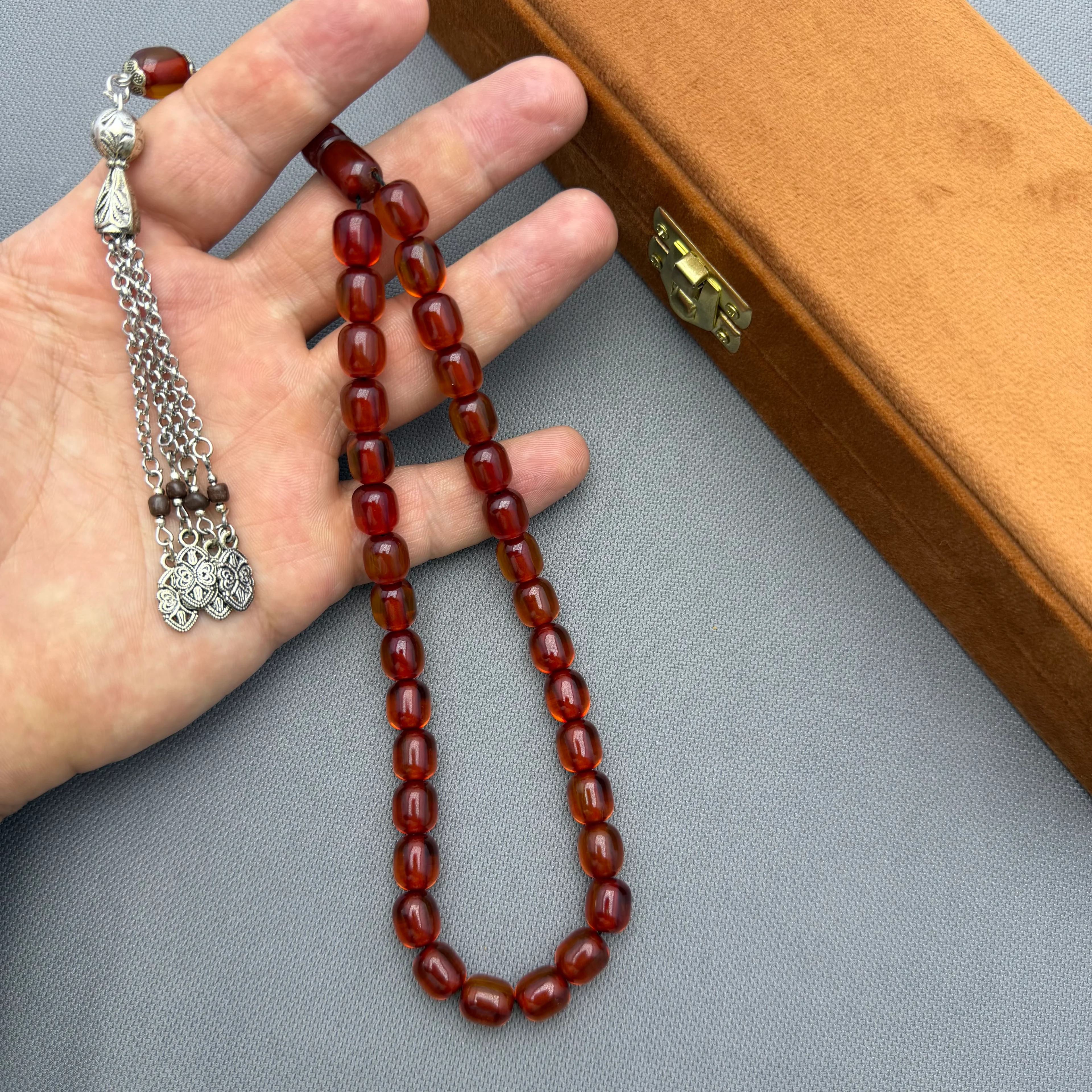 Dört Sallantılı Alpaka Püsküllü Bal Rengi Ateş Kehribar Tespih