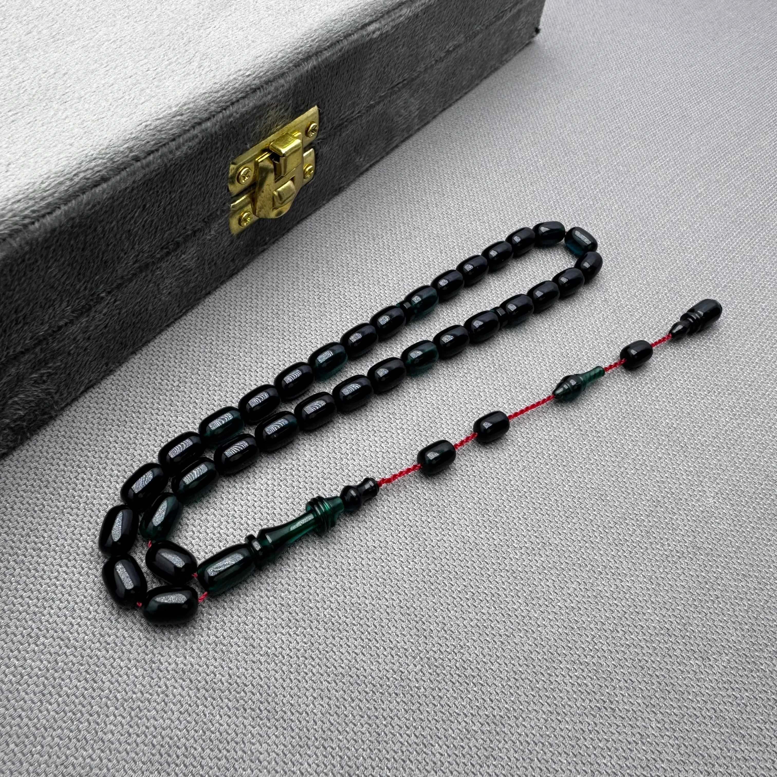 Salih ŞİRİN Usta İşçilikli Bilek Boy Halkalı İmame Petrol Rengi Sıkma Kehribar Tespih