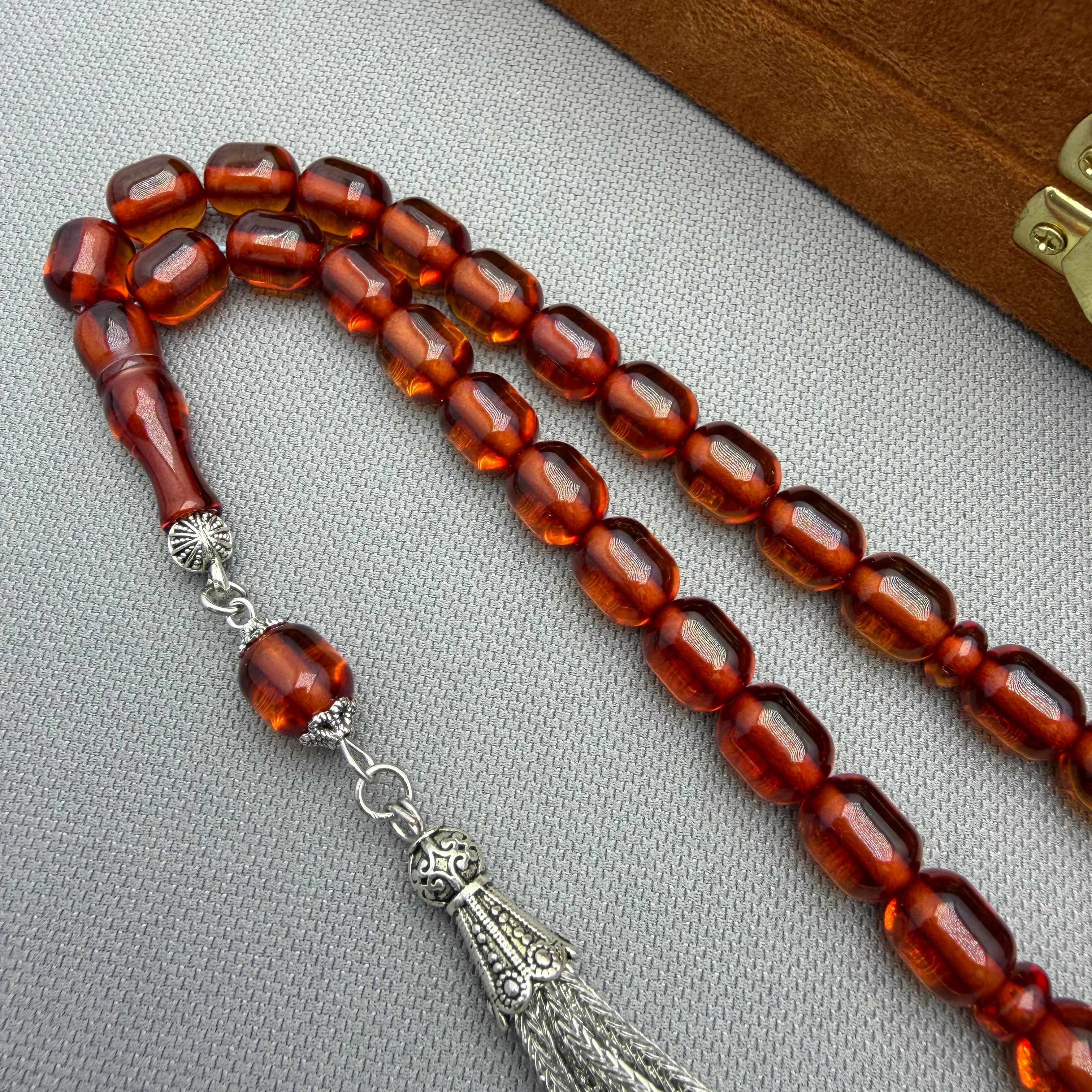 Beş Sallantılı Alpaka Püsküllü Bal Rengi Ateş Kehribar Tespih