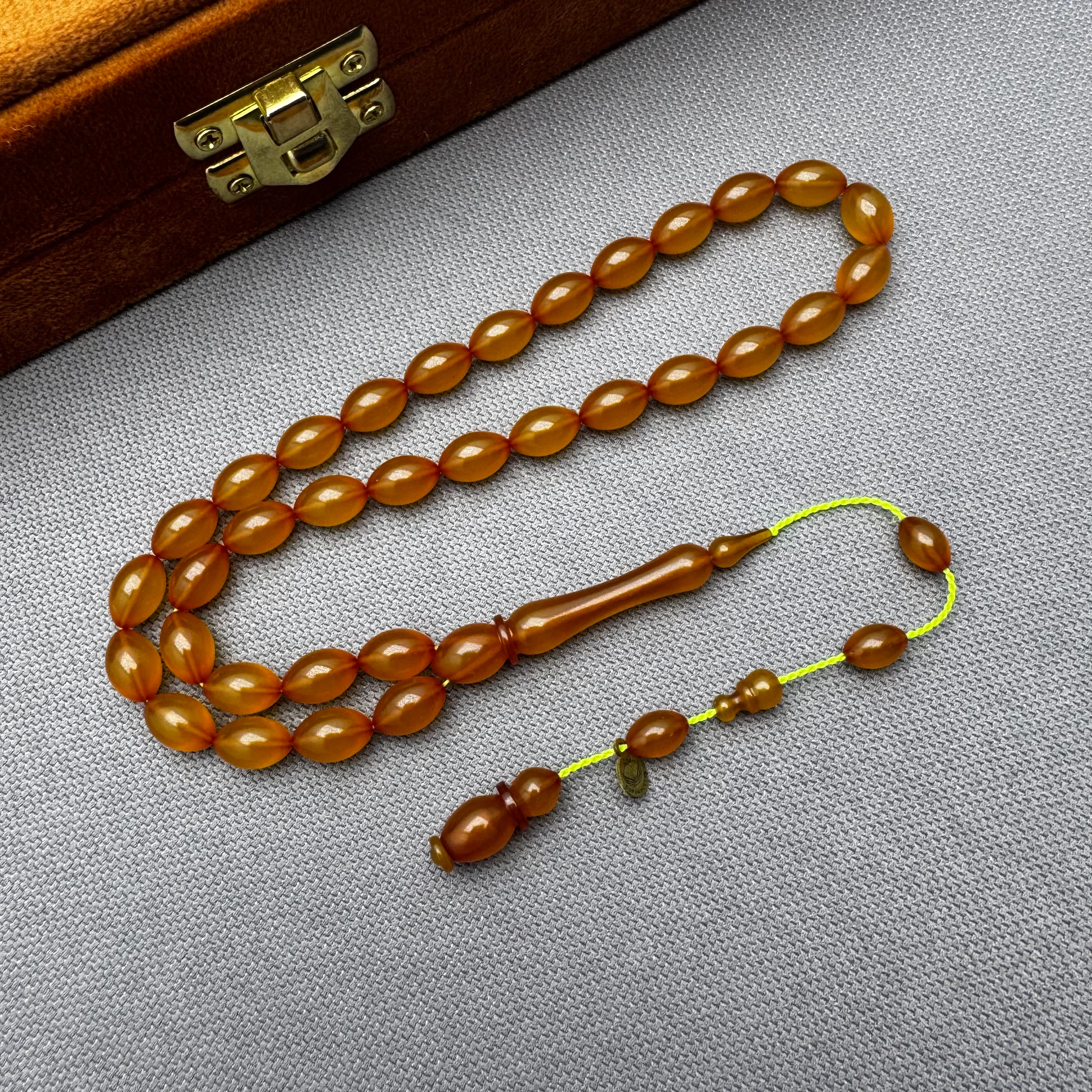 Burak ÖZECİK Usta İşçilikli Turuncu Buğulu Hamur Renk Alan Sıkma Kehribar Tespih