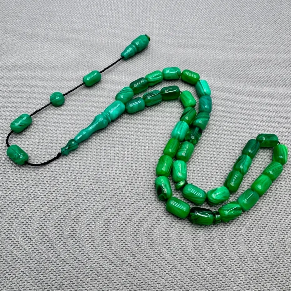 Erkan ÇUBUKÇU Usta İşçilikli Yeşil Hareli Sıkma Kehribar Tespiih