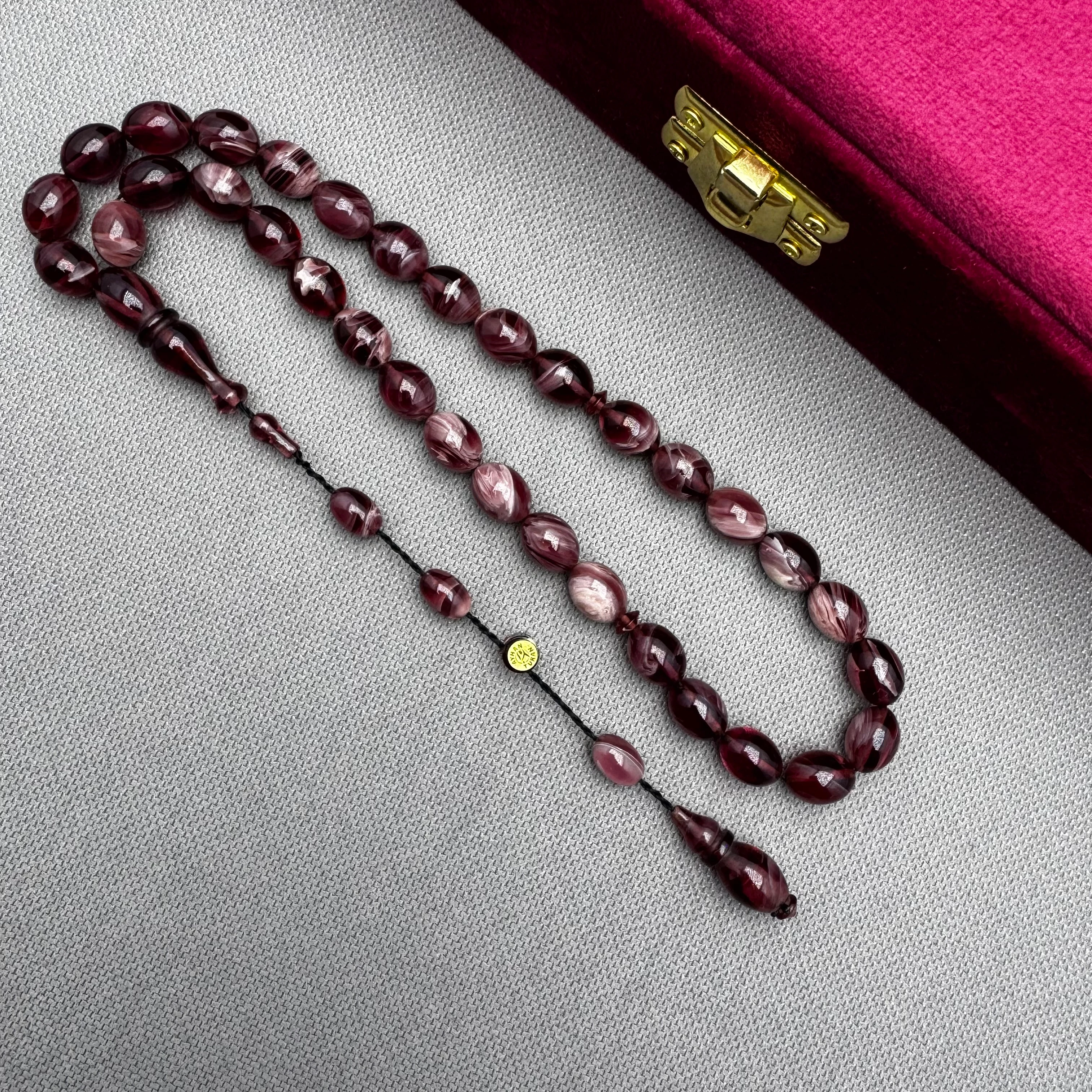 Ayhan TURAN Usta İşçilikli Bordo Renk Özel Döküm Hareli Beyzi Kesim Ateş Kehribar Tespih