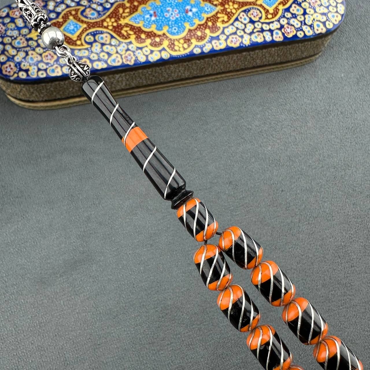 Türker KIZILELMA Usta İşçilikli Turuncu Özel Renk 925 Ayar Gümüş Püsküllü Orjinal Oltu Taşı Tesbih