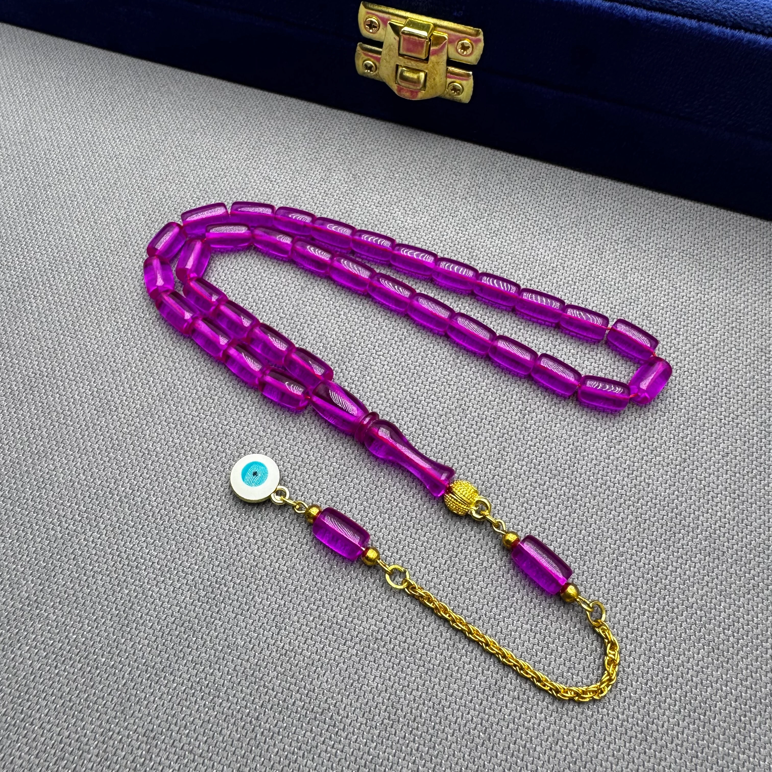 Nazar Boncuğu Detaylı Pirinç Püsküllü Bilek Boy Kapsül Kesim Mor Renk Uçak Camı Tespih