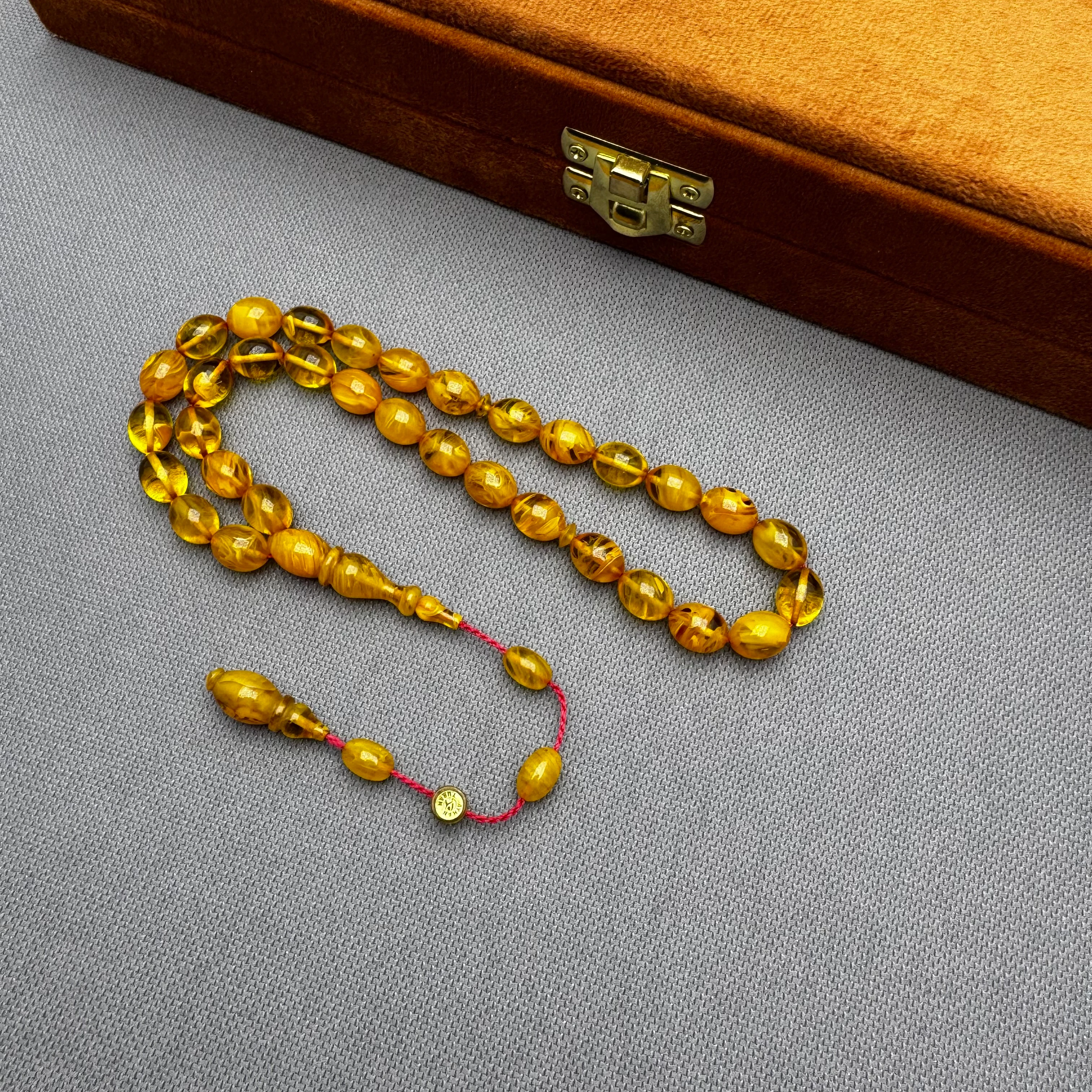 Ayhan TURAN Usta İşçilikli Sarı Beyzi Kesim Yoğun Hareli Ateş Kehribar Tespih