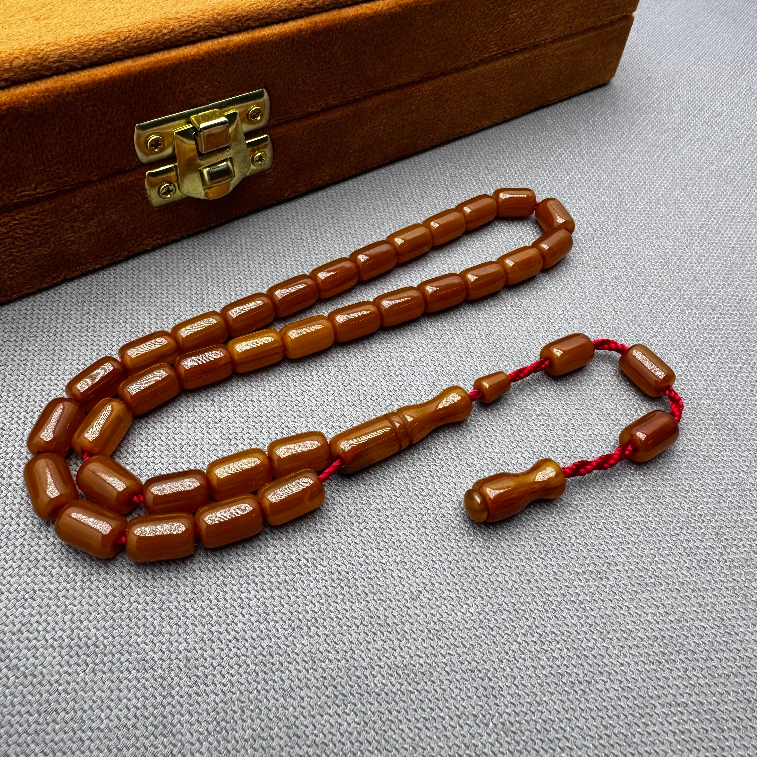 Buğulu Hamur Dik Damarlı Karamel Renk Sıkma Kehribar Tespih